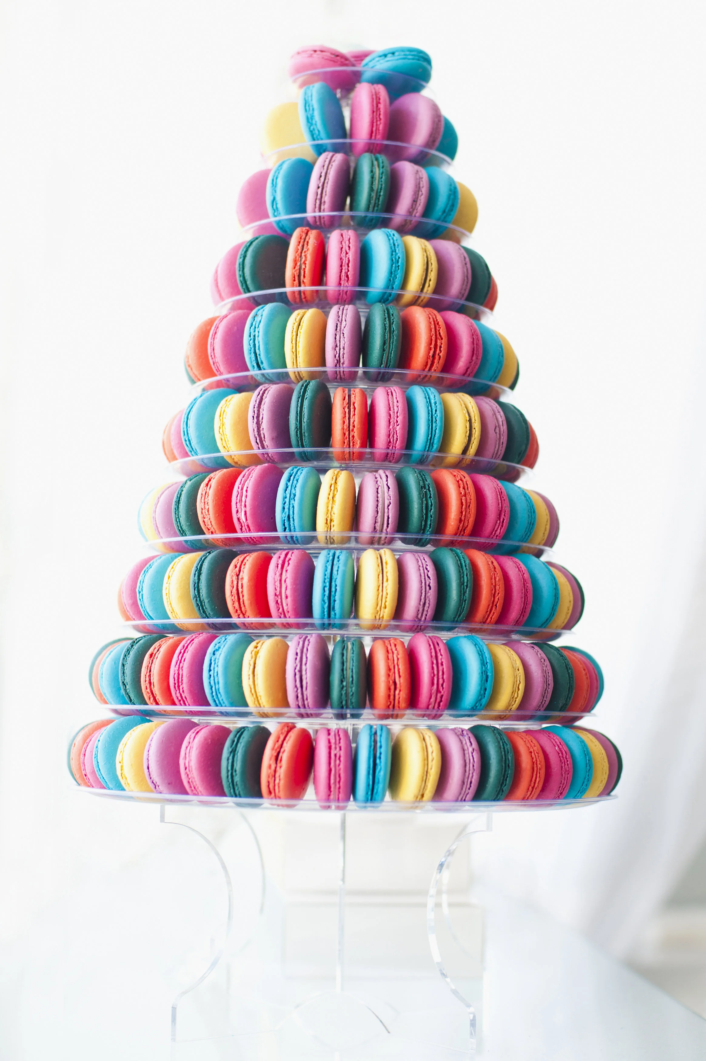 Round Tower (5-10 Tiers customizable: ~65 - 225 macarons)