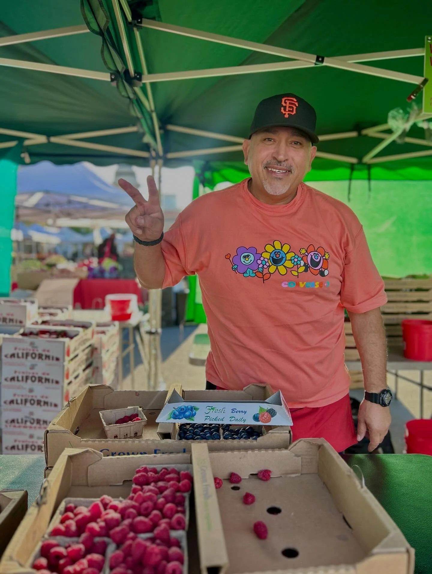 Happy Easter!  Happy Sunday!  Happy come stock up on delicious berries and produce day! 😎☀️🍓🐣🌻