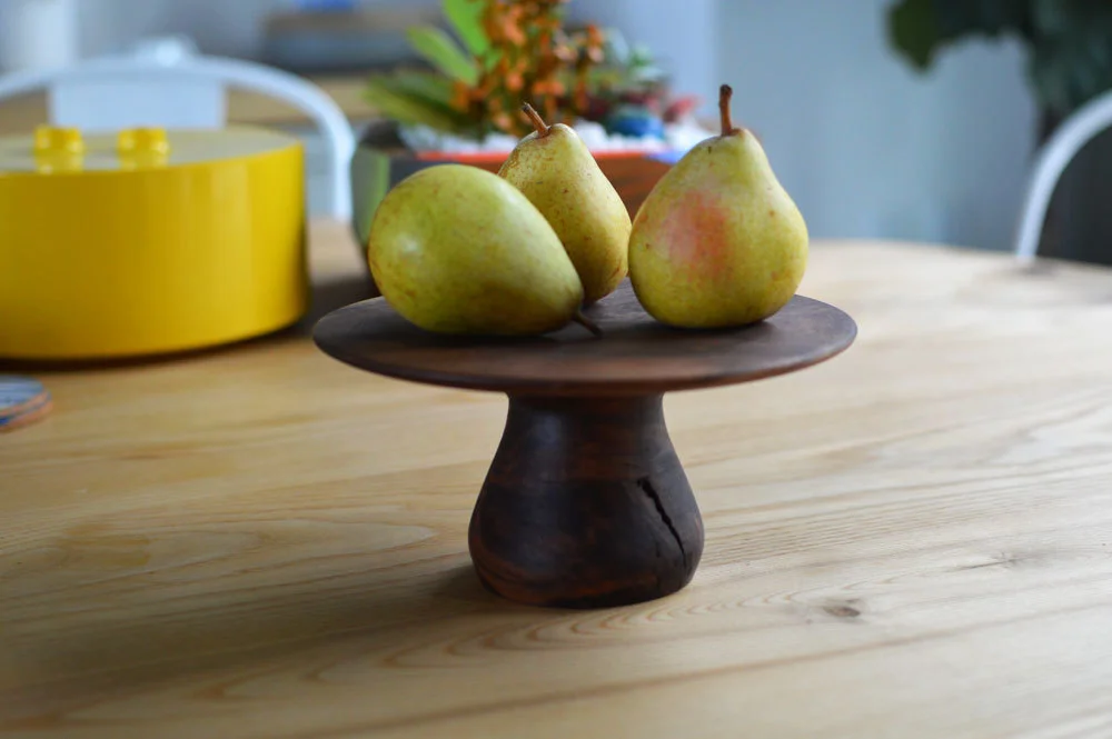 WalnutCakeStand_1.jpg
