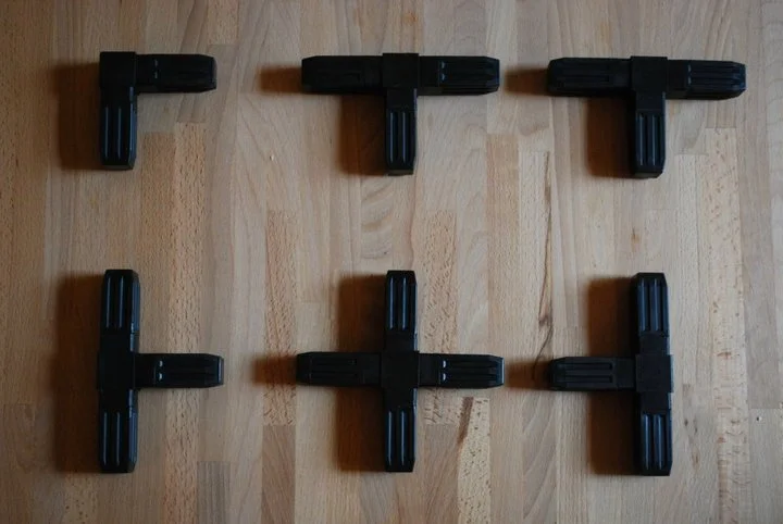 The best bit about this modular system is that it comes with a handy joining units.