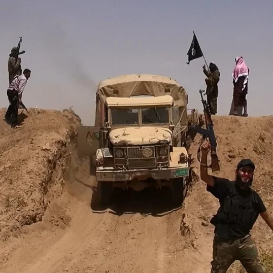 Tilbake til start: på tvers av Irak og Syrias ørkengrenser