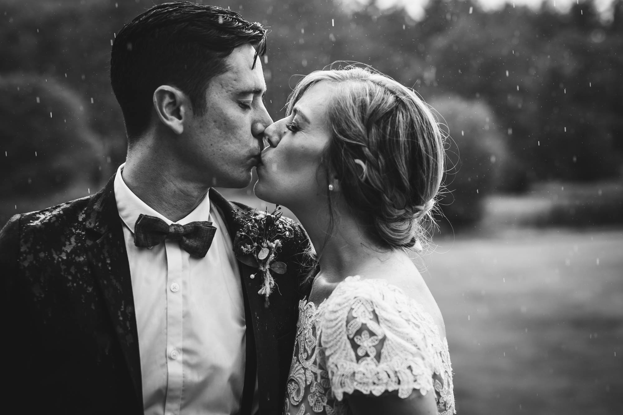 Emily Tebbetts Photography Wedding || Blissful Meadows, Uxbridge, MA 2.jpg