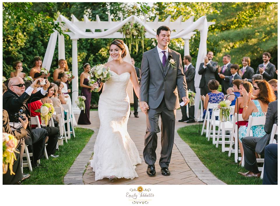 Emily Tebbetts Photography Wedding || Farmington Gardens, Farmington, CT 1.jpg