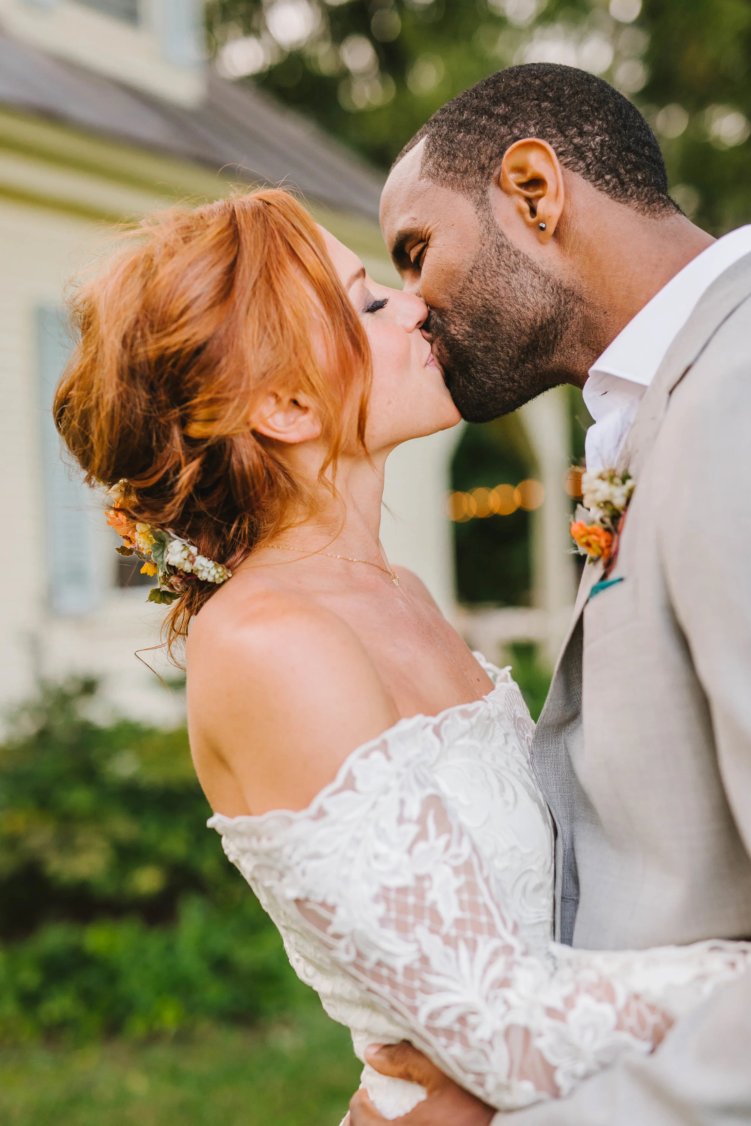 Vermont back yard farm wedding West winds farm vingtage casual unconventional - Emily Tebbetts Photography-27.jpg
