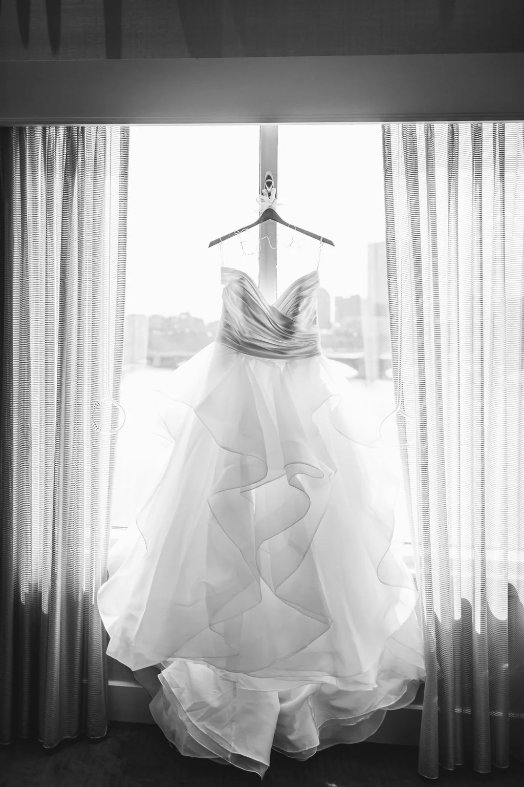 Liz+JayWedding-Hillary-EmilyTebbettsPhotography-9.jpg