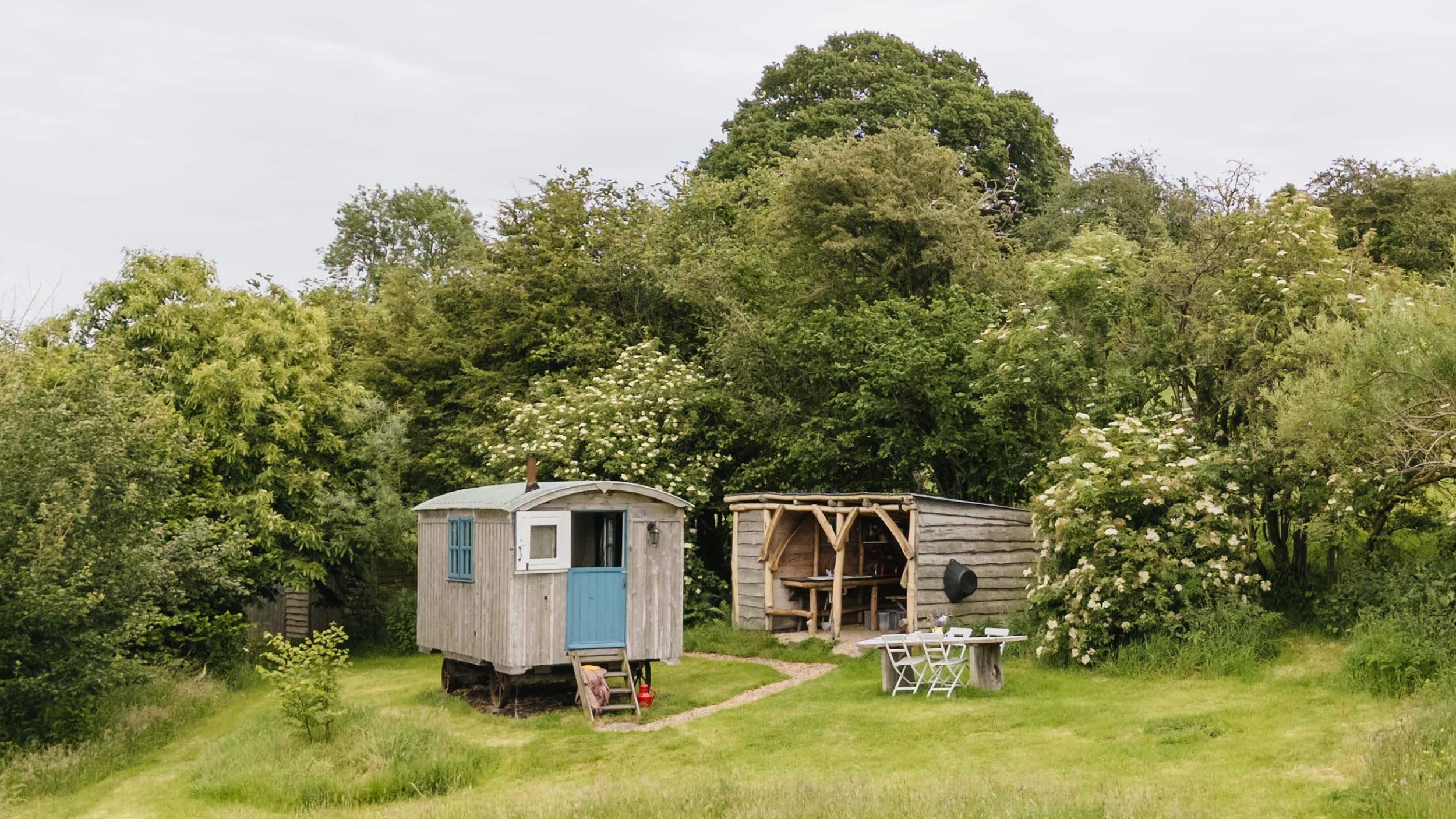 shepherd's hut in the countryside - self catering accommodation in Wales