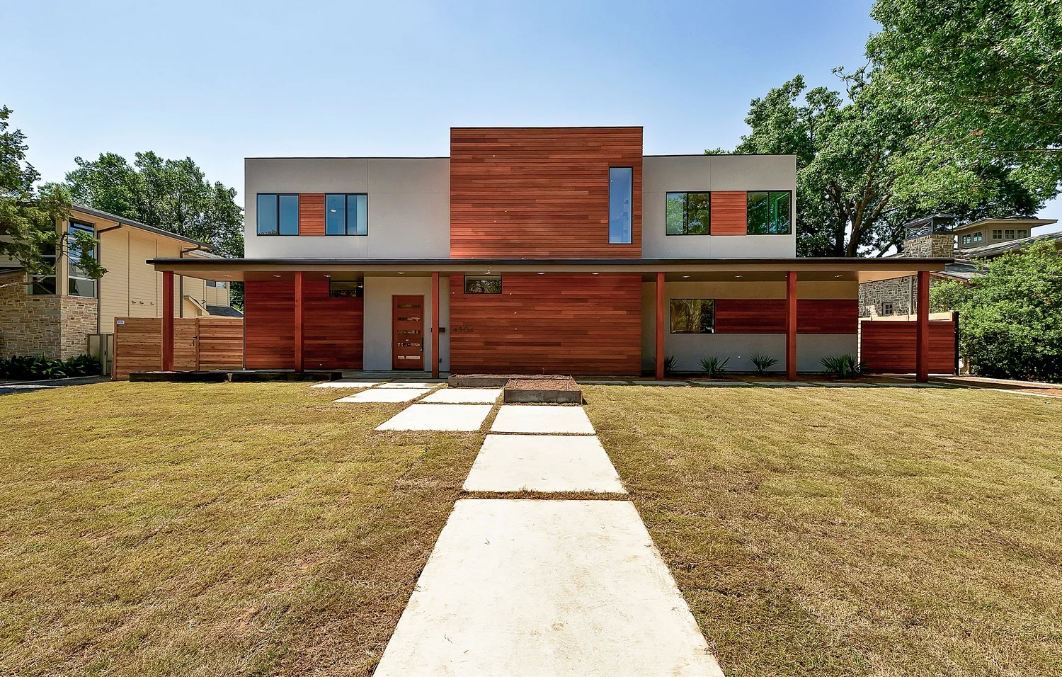4306Ridge_ClassicUrbanHomes-Hi-3470472147-O.jpg