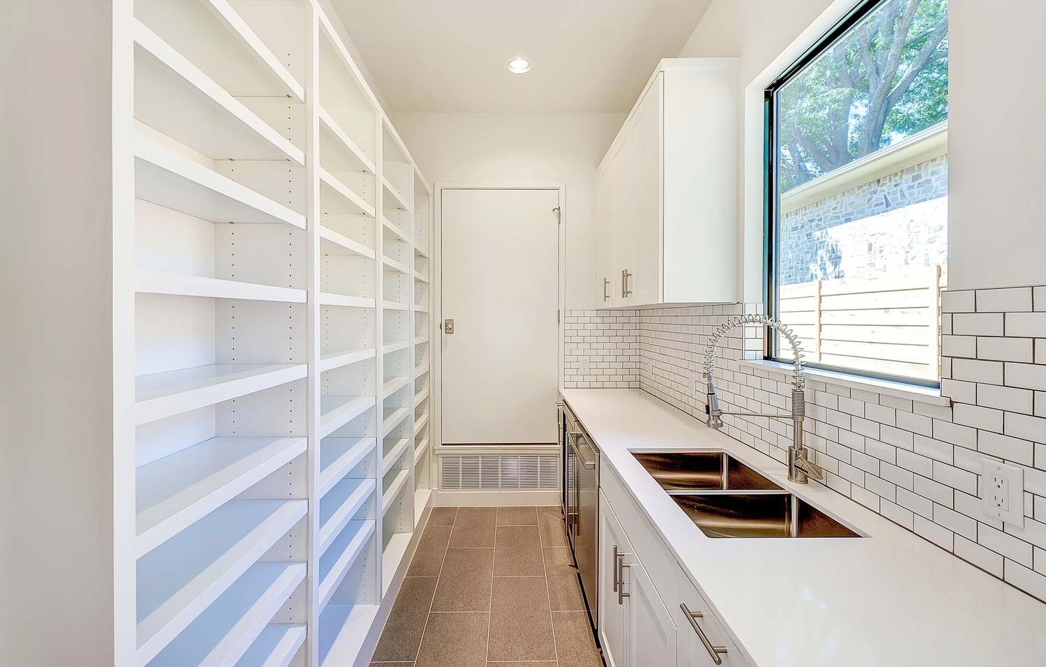 4306Ridge_ClassicUrbanHomes-Hi-3470458312-O.jpg