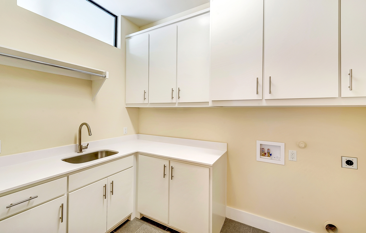 4306Ridge_ClassicUrbanHomes-Hi-3470463758-O.jpg