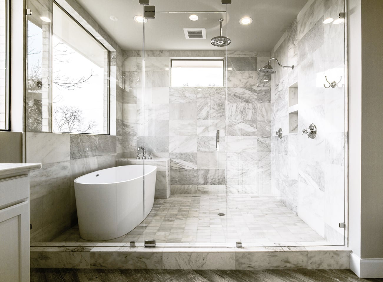 master shower tub.jpg