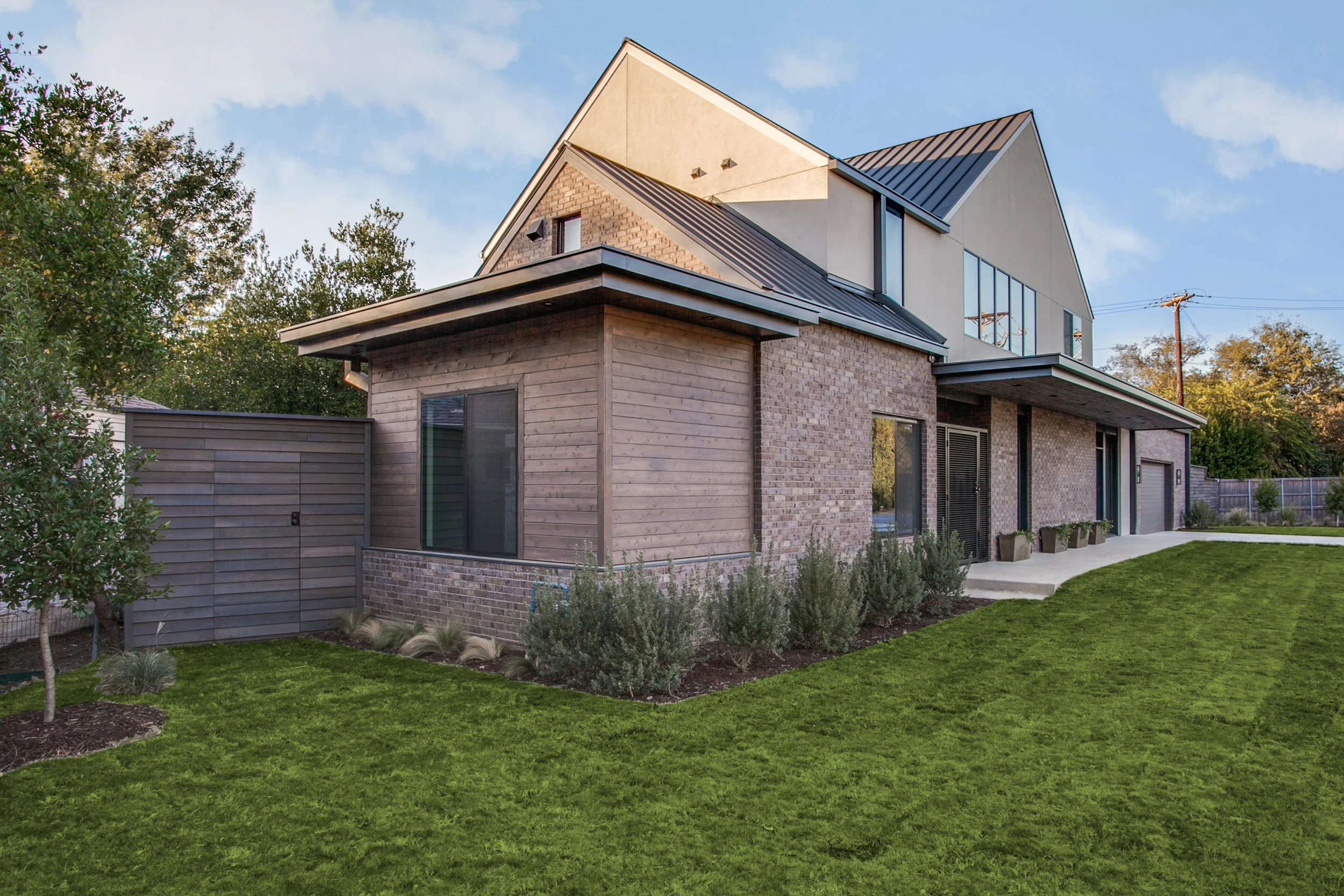 8401-linwood-ave-dallas-tx-1-High-Res-2 cropped.jpg