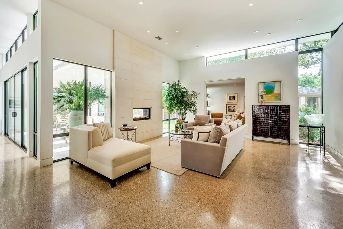 Modern Custom House Texas-3.jpg
