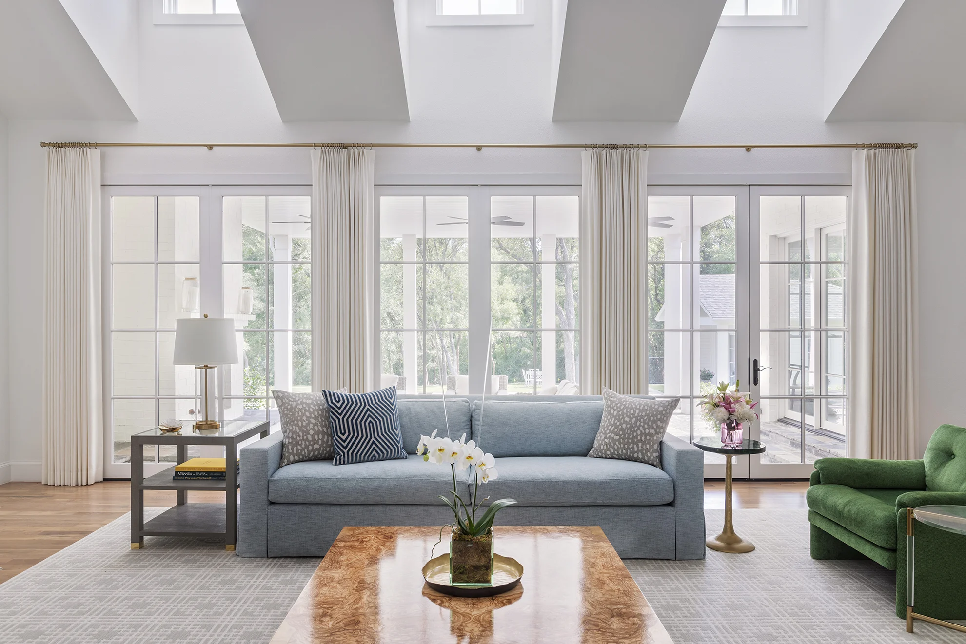 Living Room 1.jpg