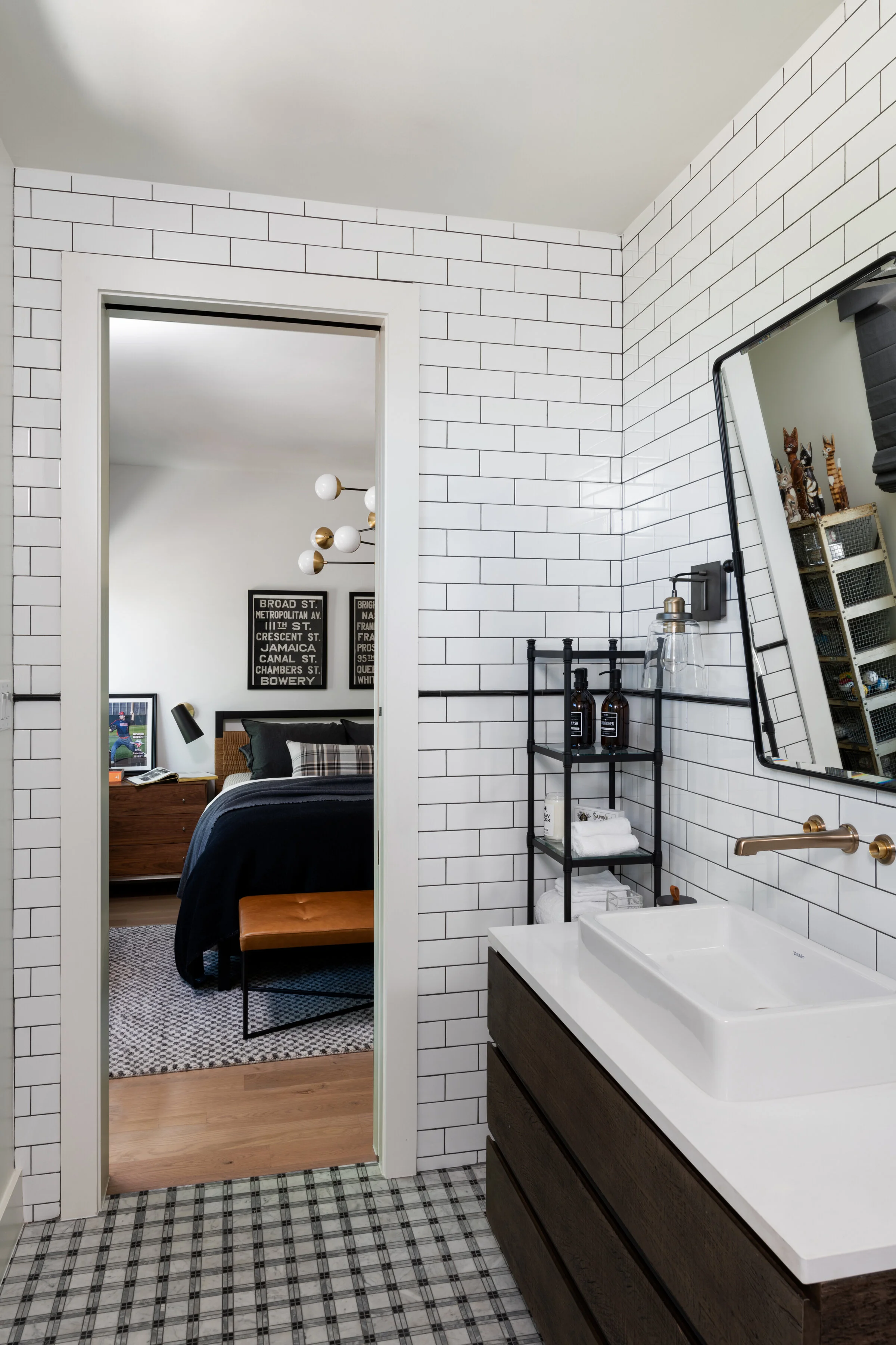 Bathroom 1.jpg