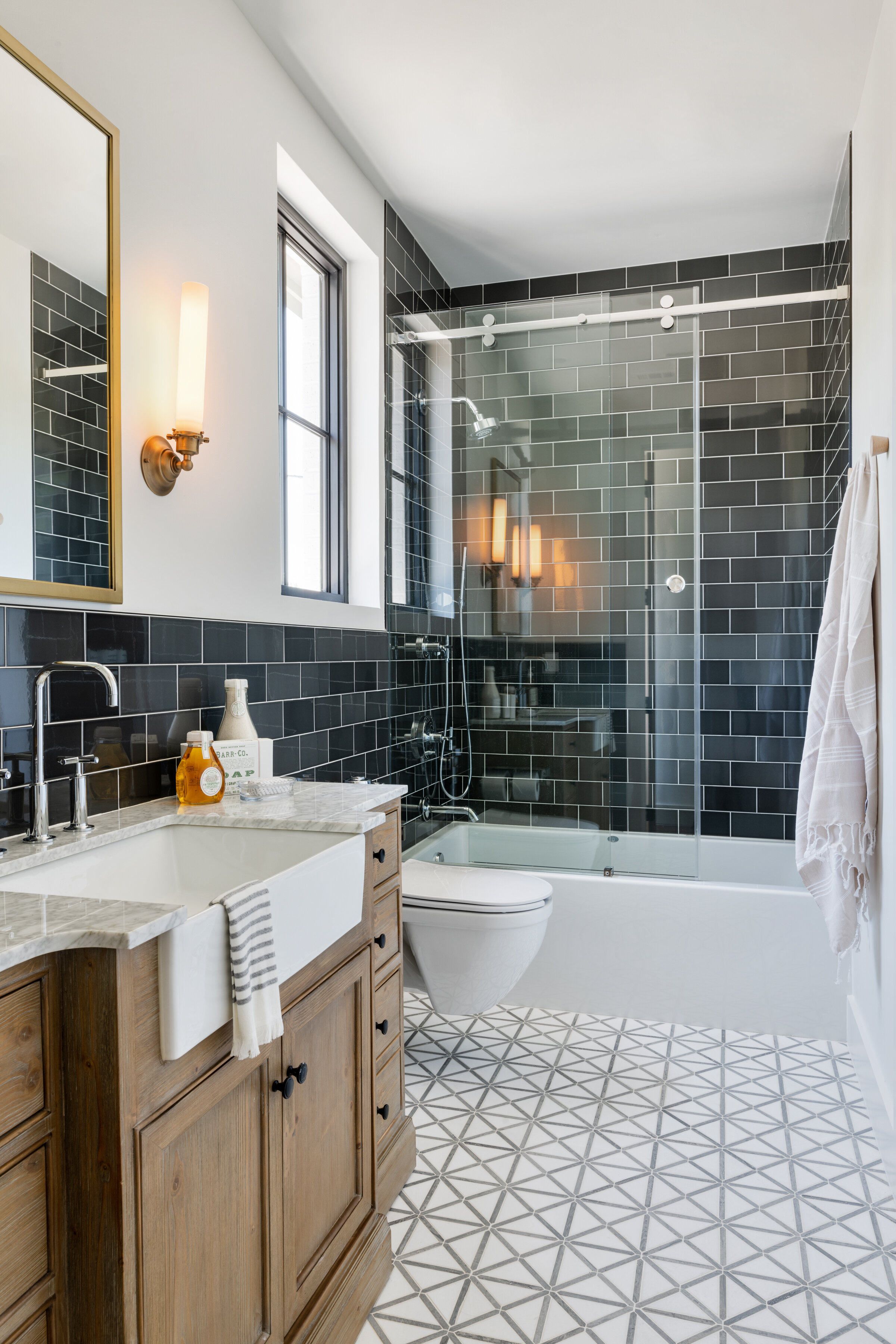 Bathroom 3.jpg