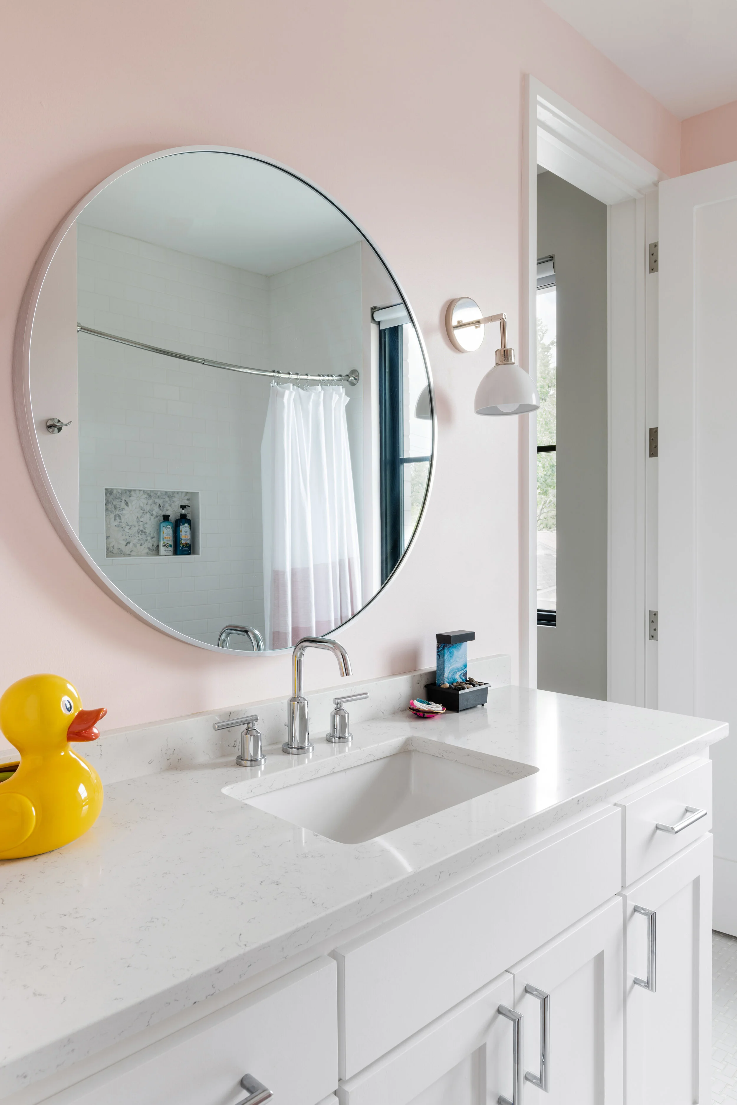 Kids Bathroom 2.jpg