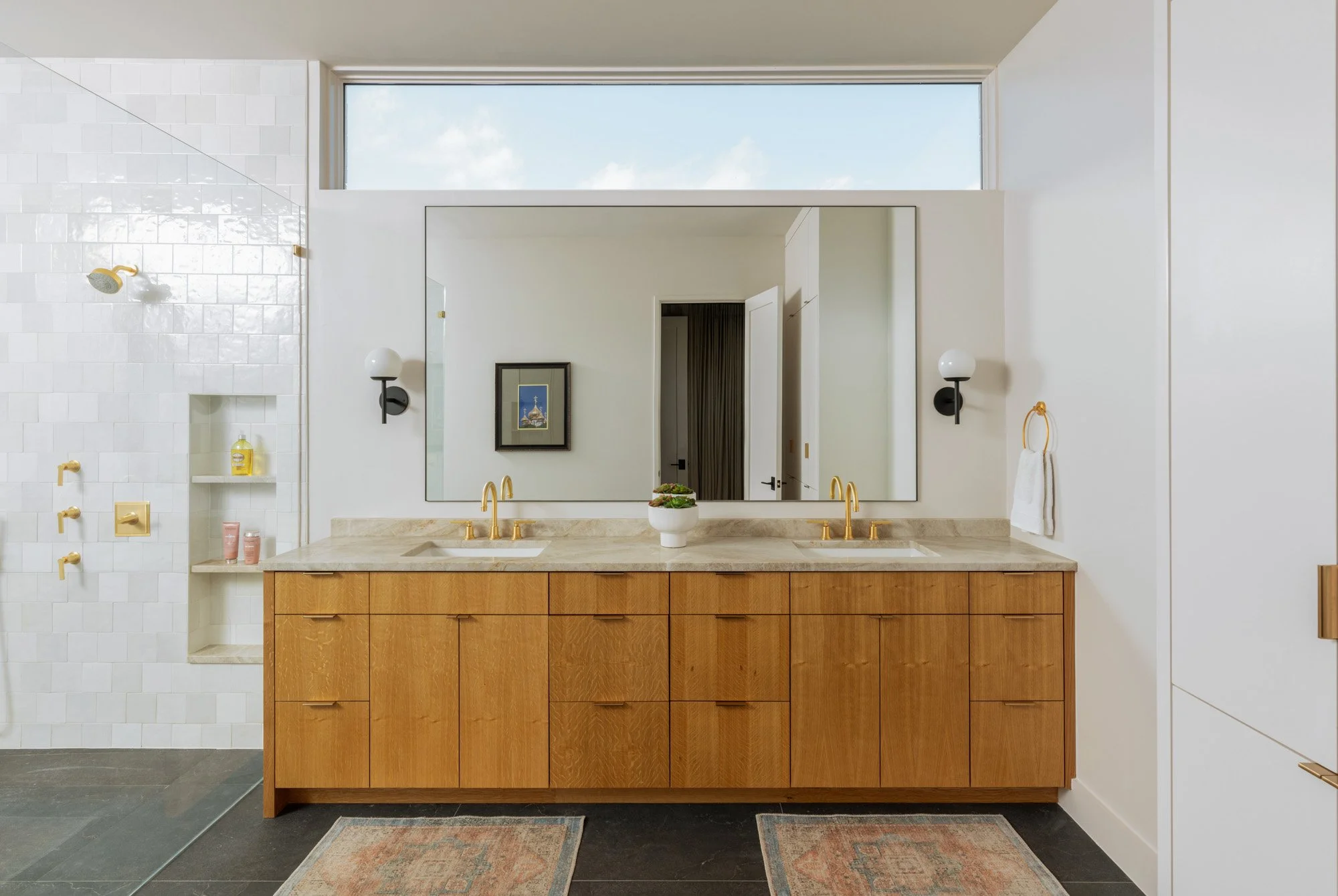 bathroom vanity.jpg