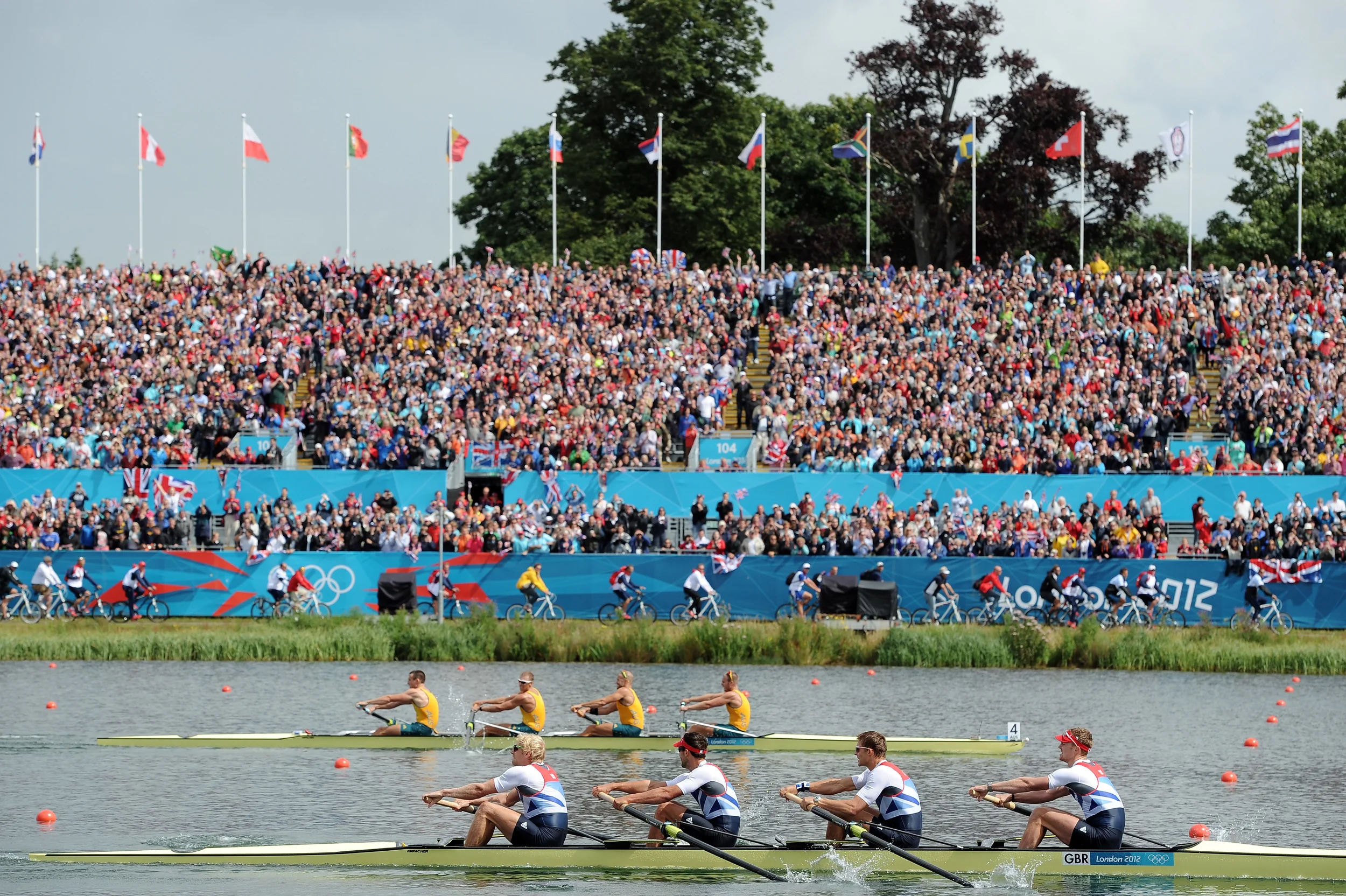 Inside the closing 250m of the Olympic final - holding them off.