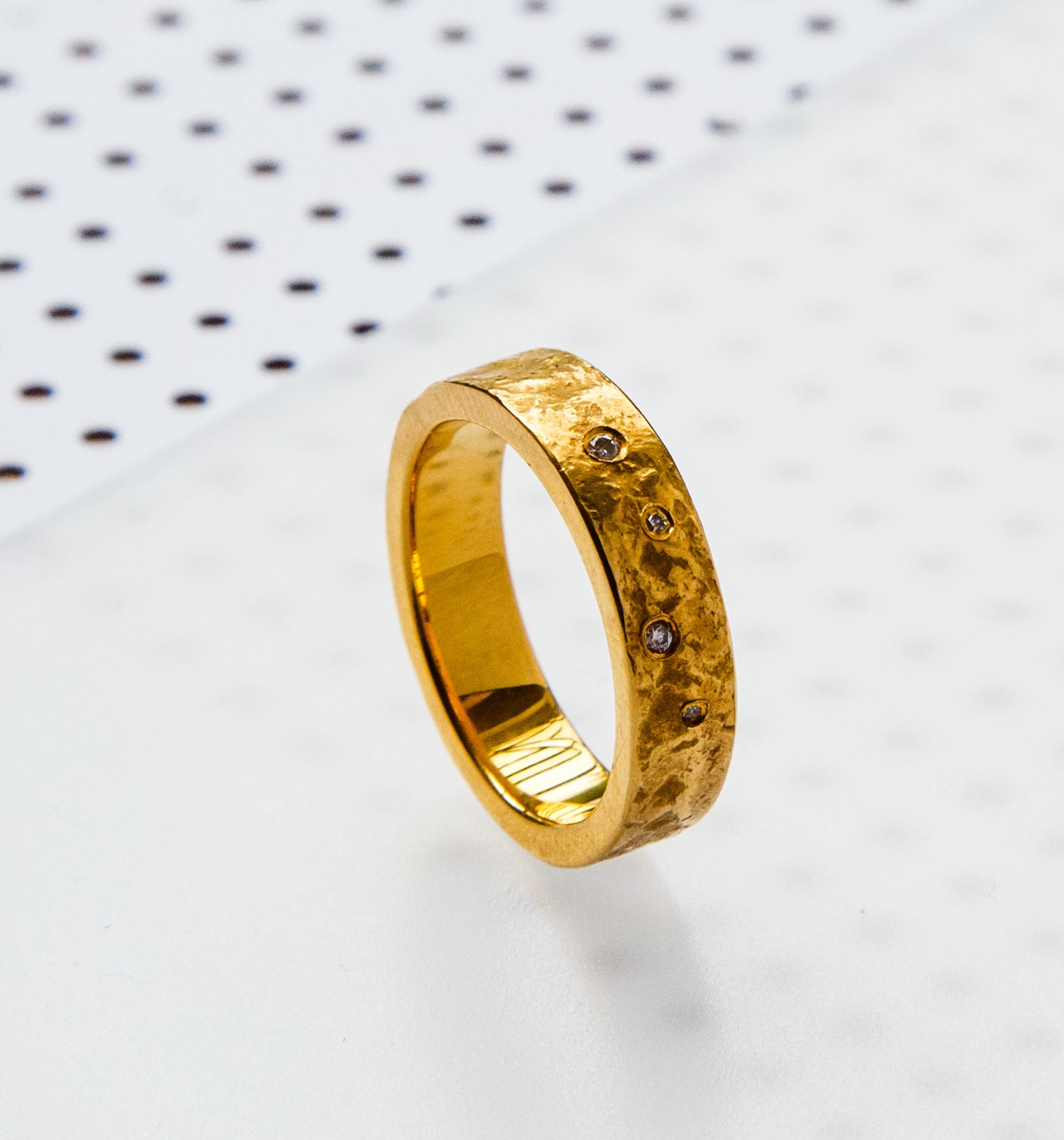 diamond-gold-ring-textured.jpg