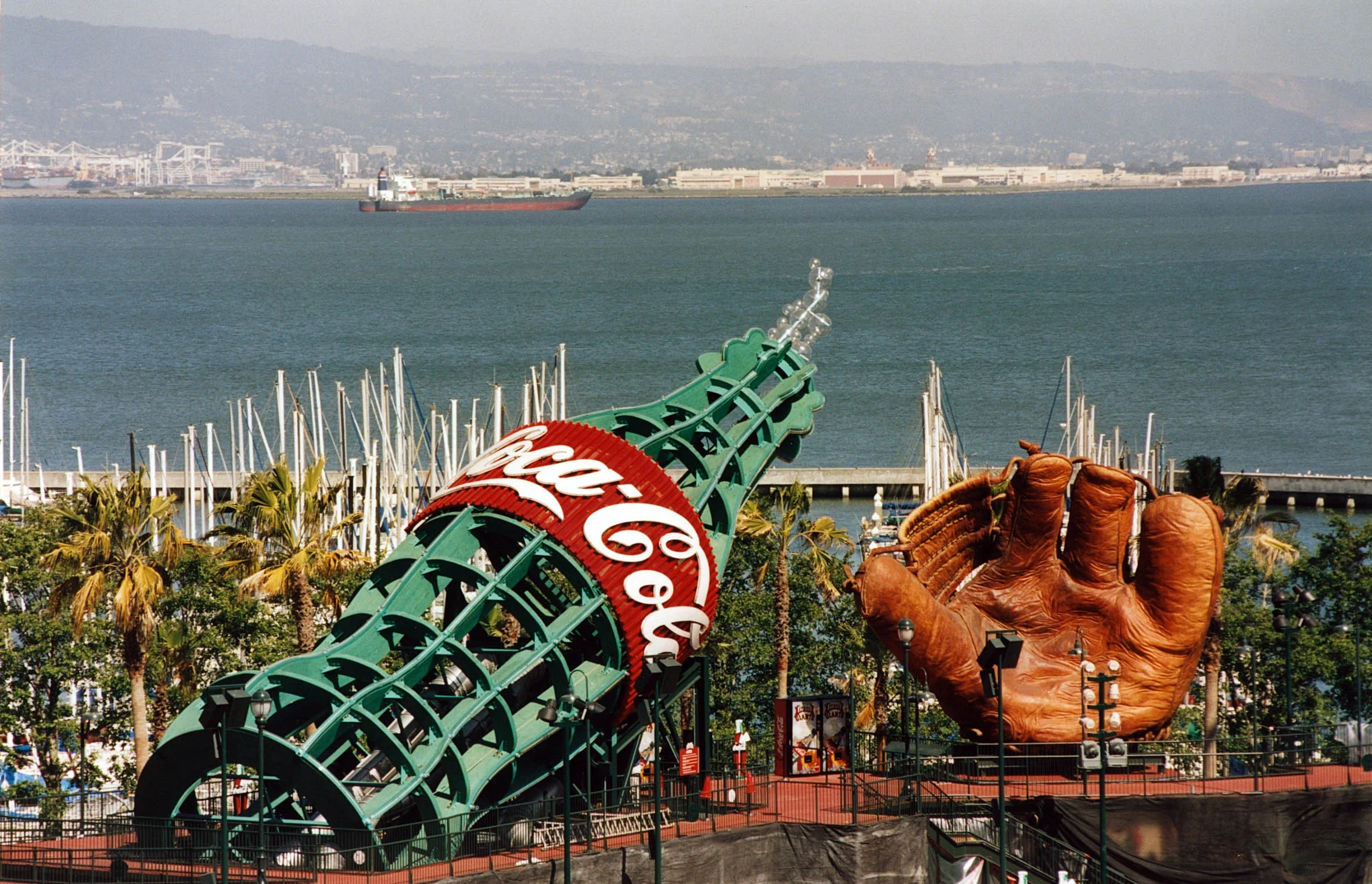 San Francisco Giants - Giant Baseball Mitt and Coca-Cola Bottle - World’s Largest Baseball Glove