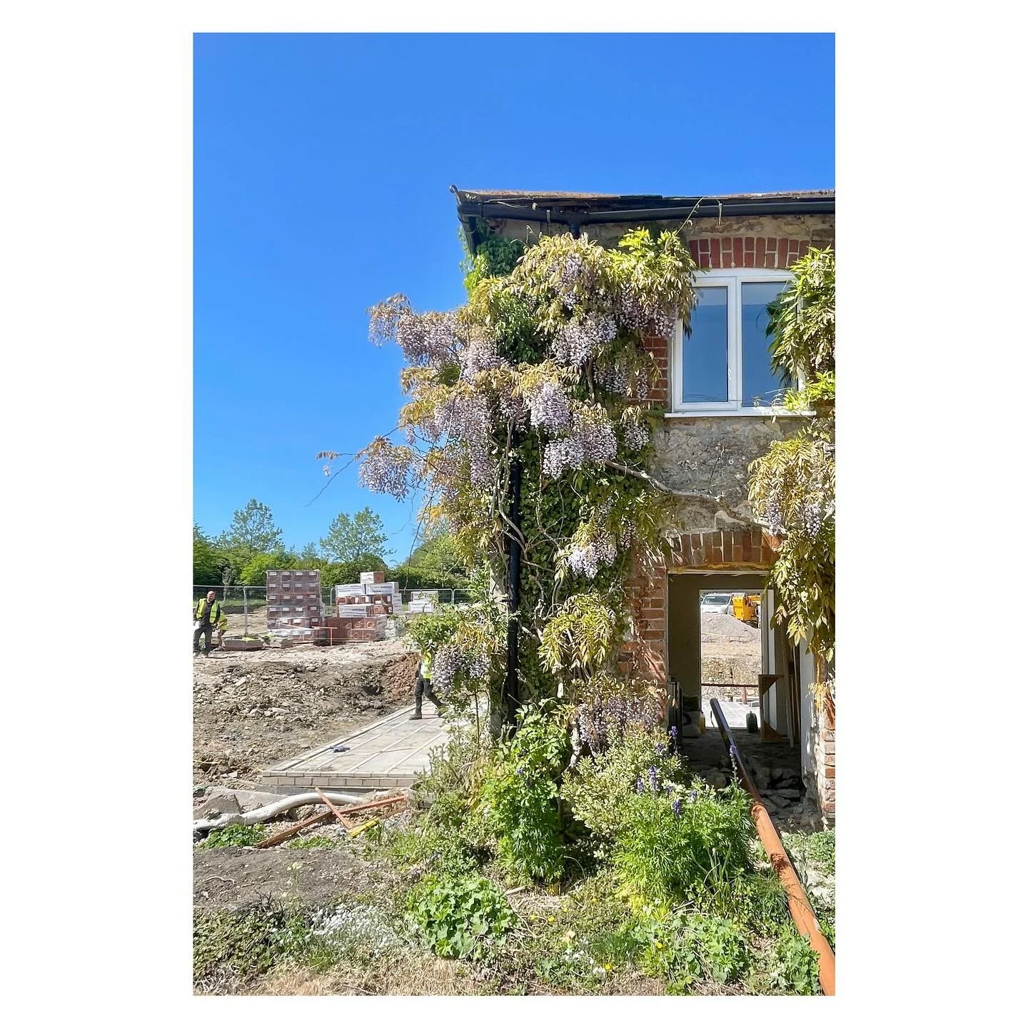 | Dorset House

Wonderful day for a site visit to Dorset. Behind the retained cottage are the groundworks for a new modern wing that will provide open plan accommodation onto the garden and additional bedrooms above.

Project architect: @seb.walker.3
