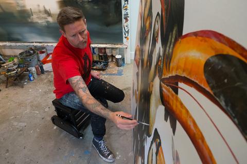(Craola at Work, Photo Credit: Brent Broza )
