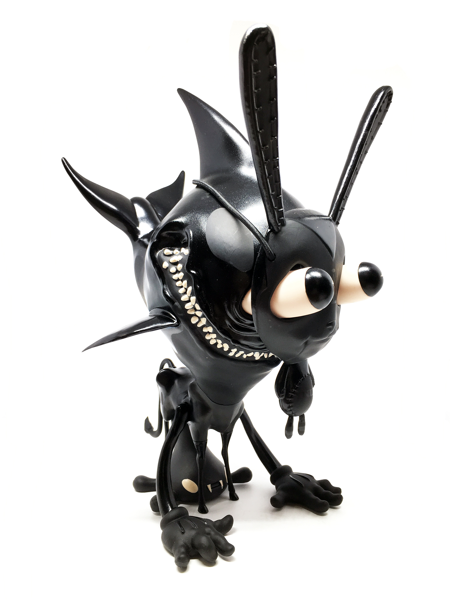 monsta_black_1.jpg