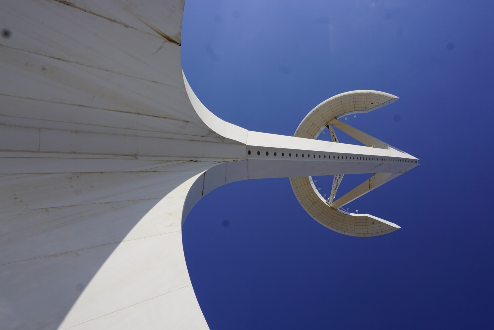 Torre de Comunicacions, Santiago Calatrava Barcelona, © 2016 David Harrop
