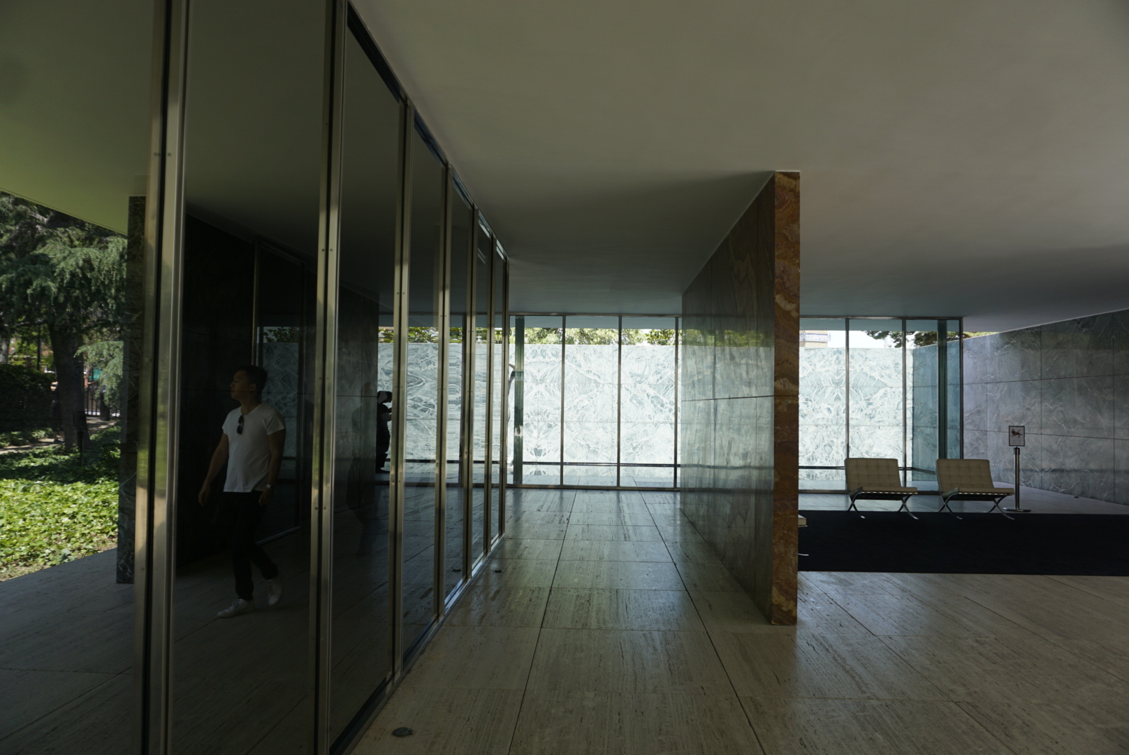 Barcelona Pavilion, Ludwig Mies can der Rohe, Barcelona, Spain © 2016 David Harrop