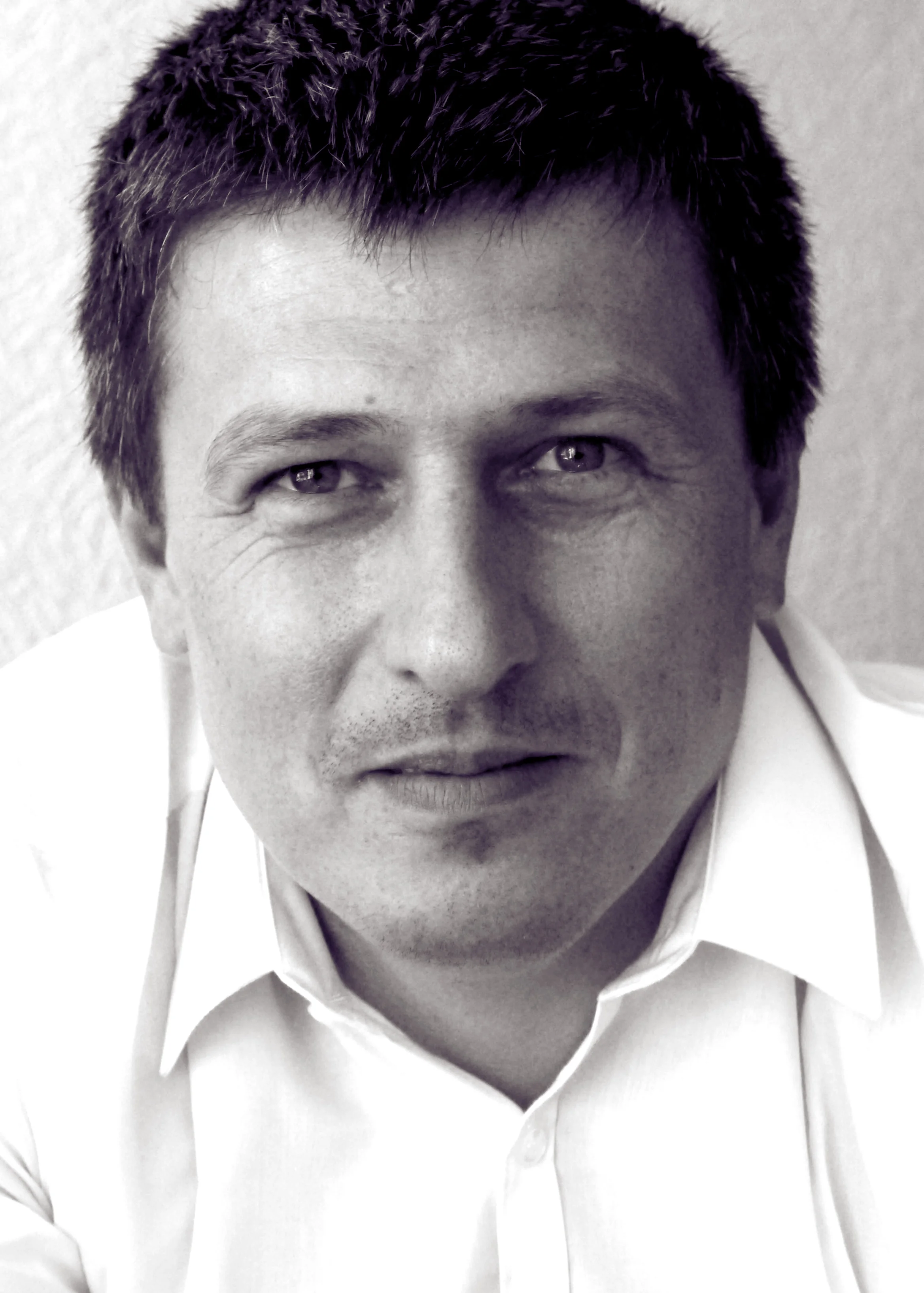 Greg Czelusniak, Architect. Commspace / Spacestudio