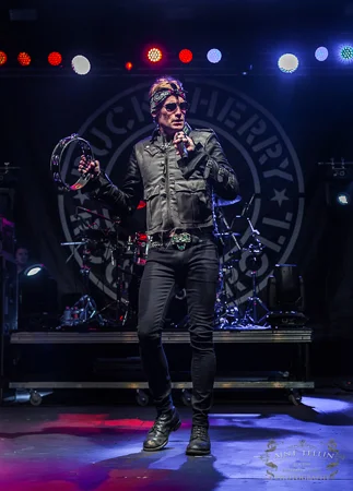 gen x buckcherry_0215_insta.jpg