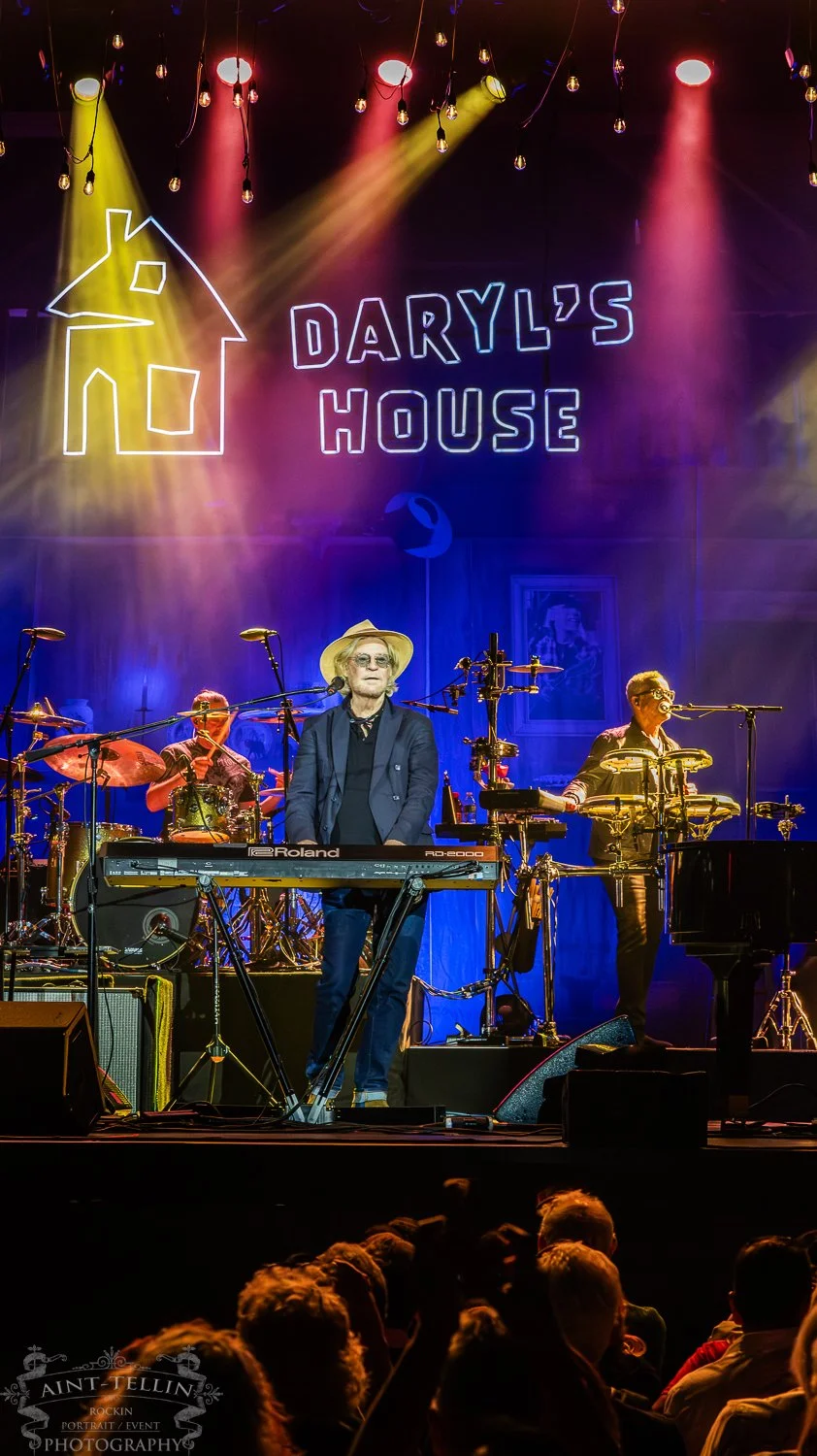 daryl hall 254460-Enhanced-NR.jpg