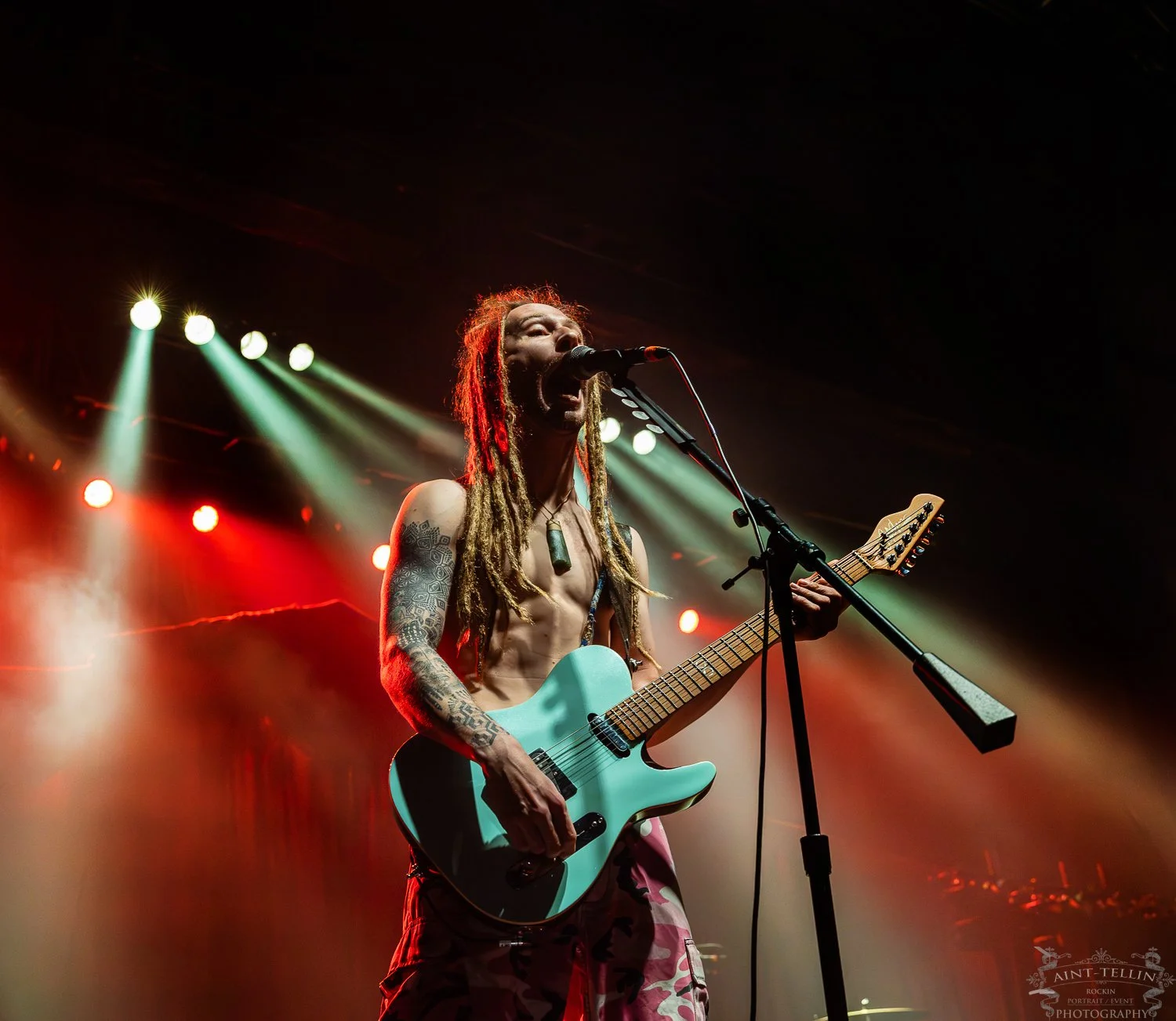 alien weaponary paramout 25A8174-Enhanced-NR.jpg