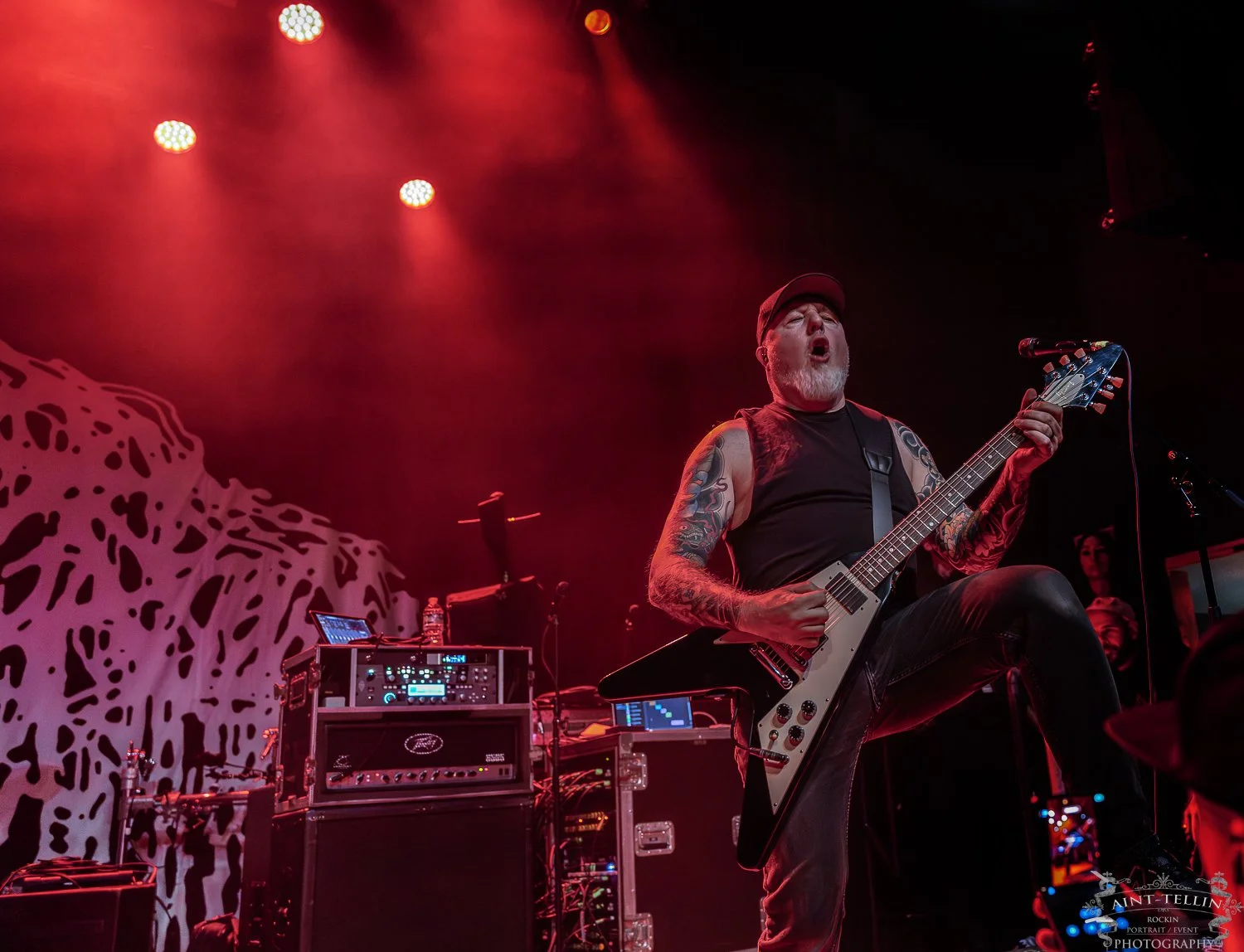 despised icon irving 25A9309-Enhanced-NR.jpg