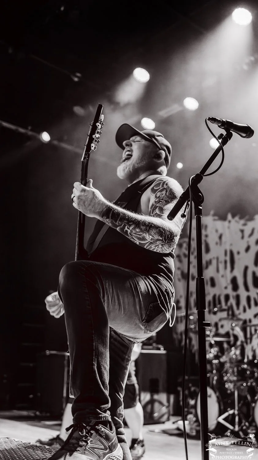 despised icon irving 25A9454-Enhanced-NR.jpg