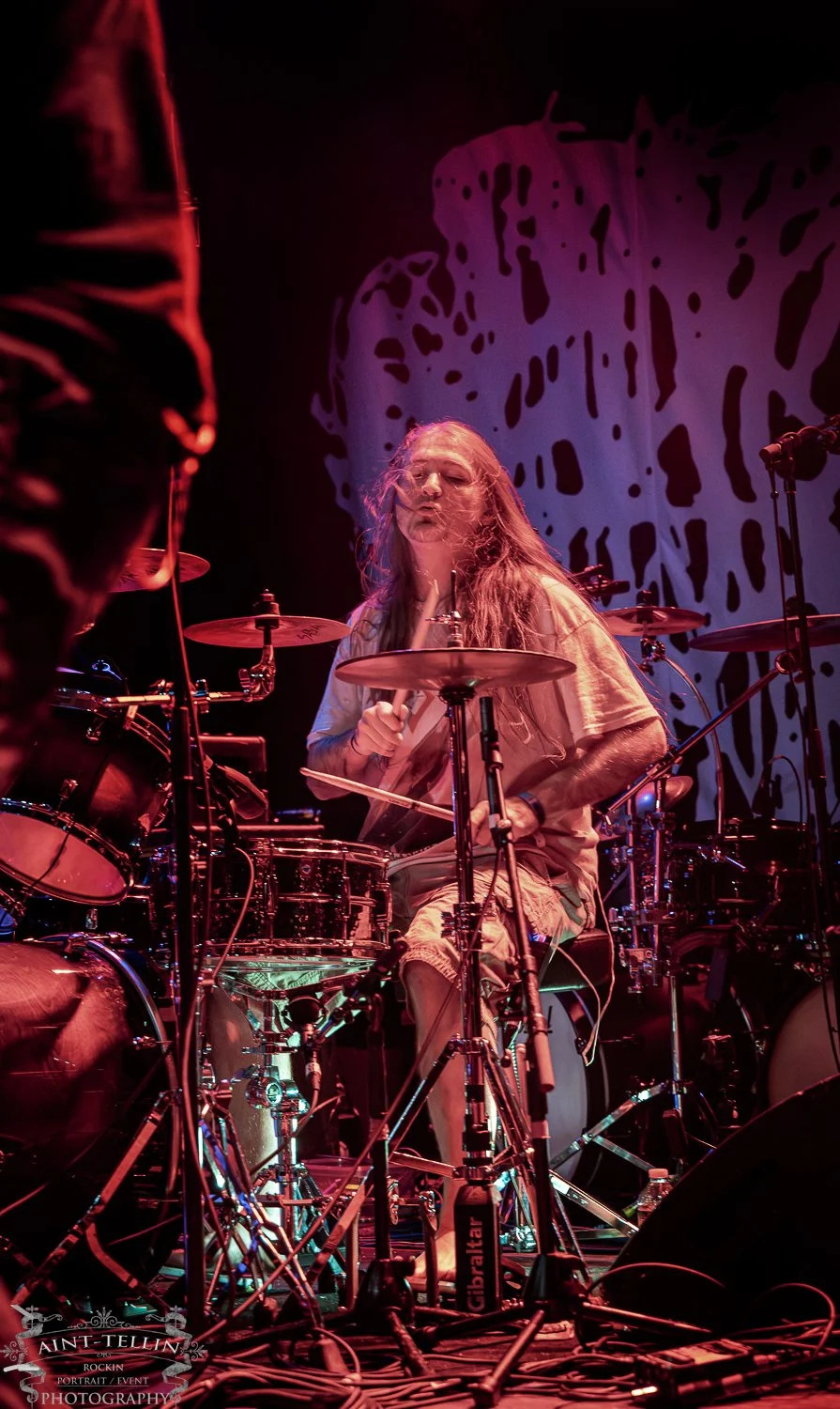 defeated Sanity irving 25A9040-Enhanced-NR.jpg