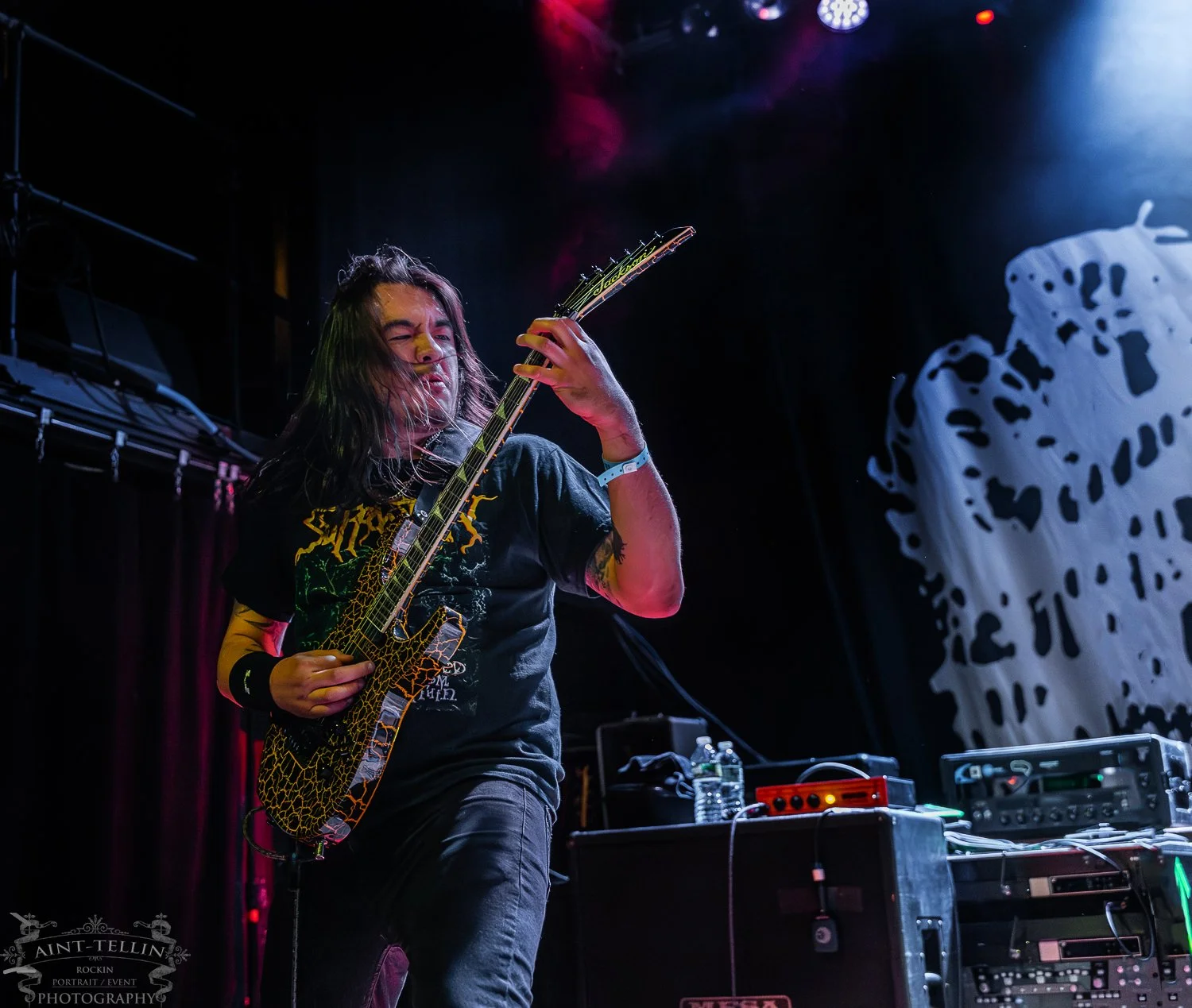 defeated Sanity irving 25A9092-Enhanced-NR.jpg