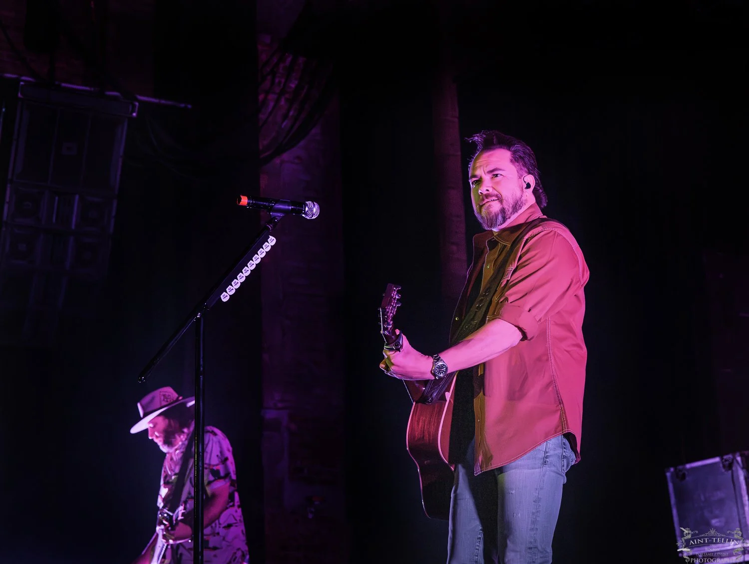 eli young band paramountA0706-Enhanced-NR.jpg