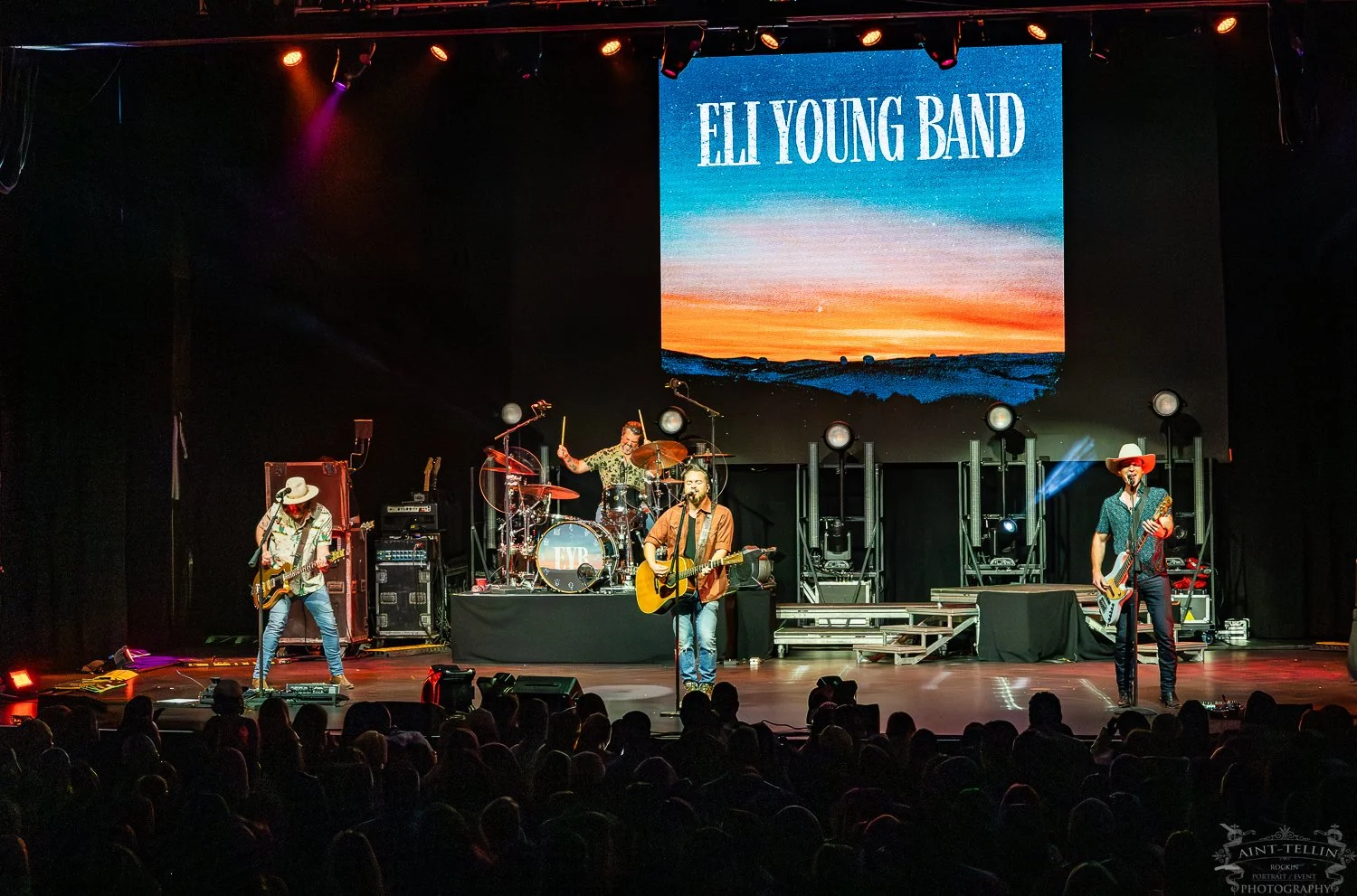 eli young band paramountA0876-Enhanced-NR.jpg