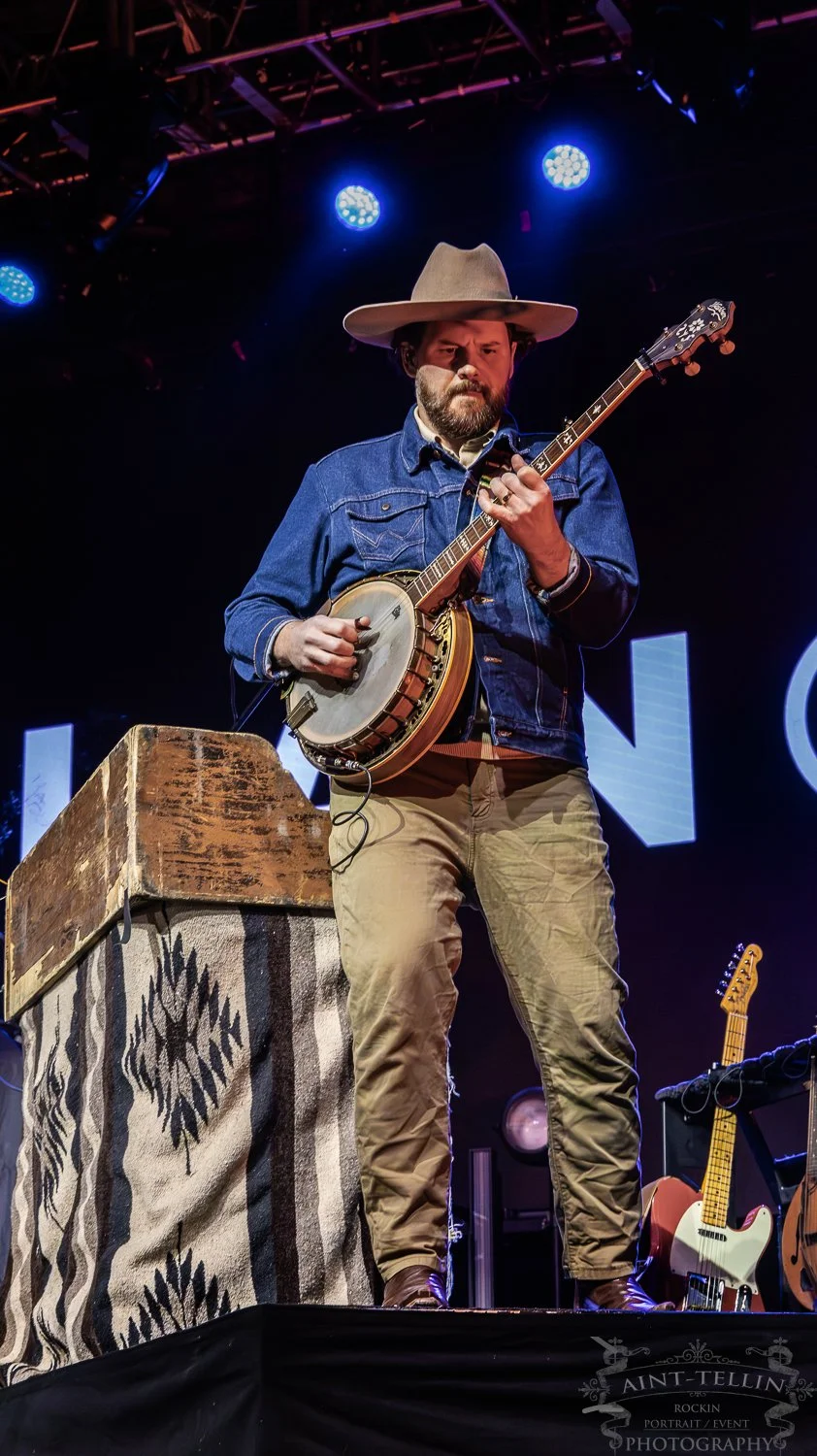 lanco paramount0498-Enhanced-NR.jpg