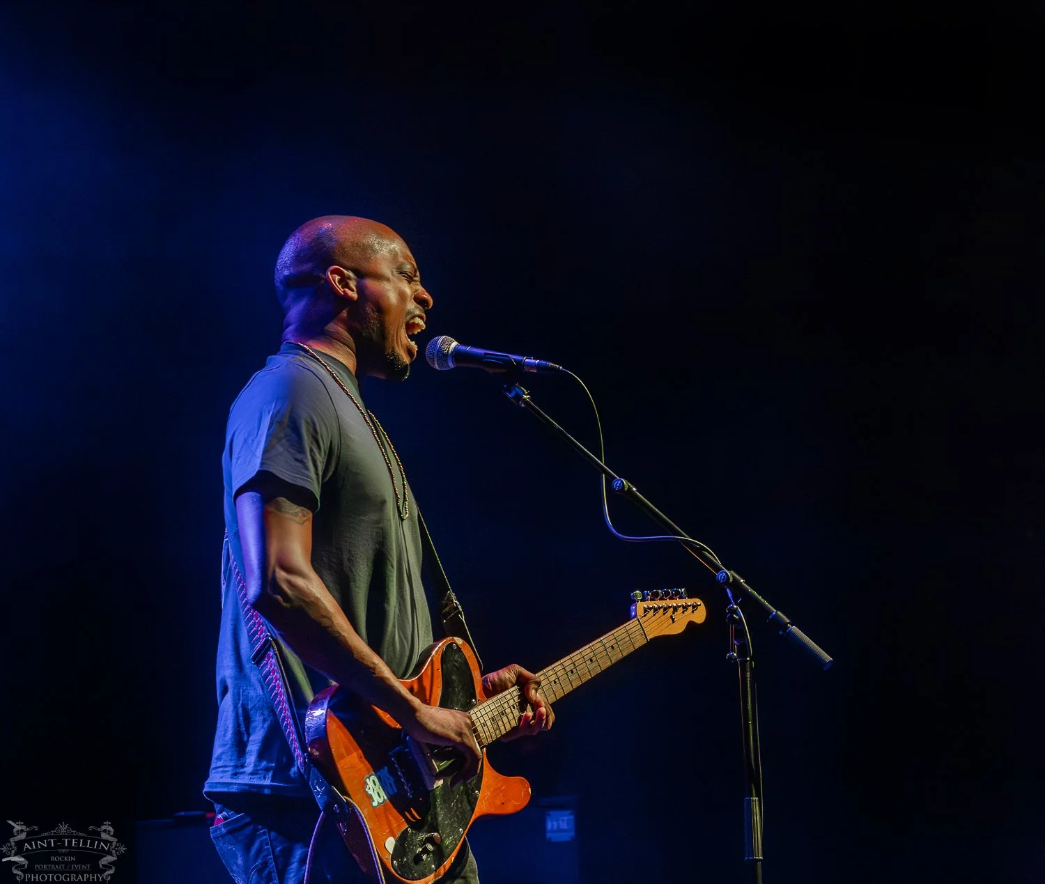 Black Joe Lewis Patchogue 26_8996-Enhanced-NR.jpg