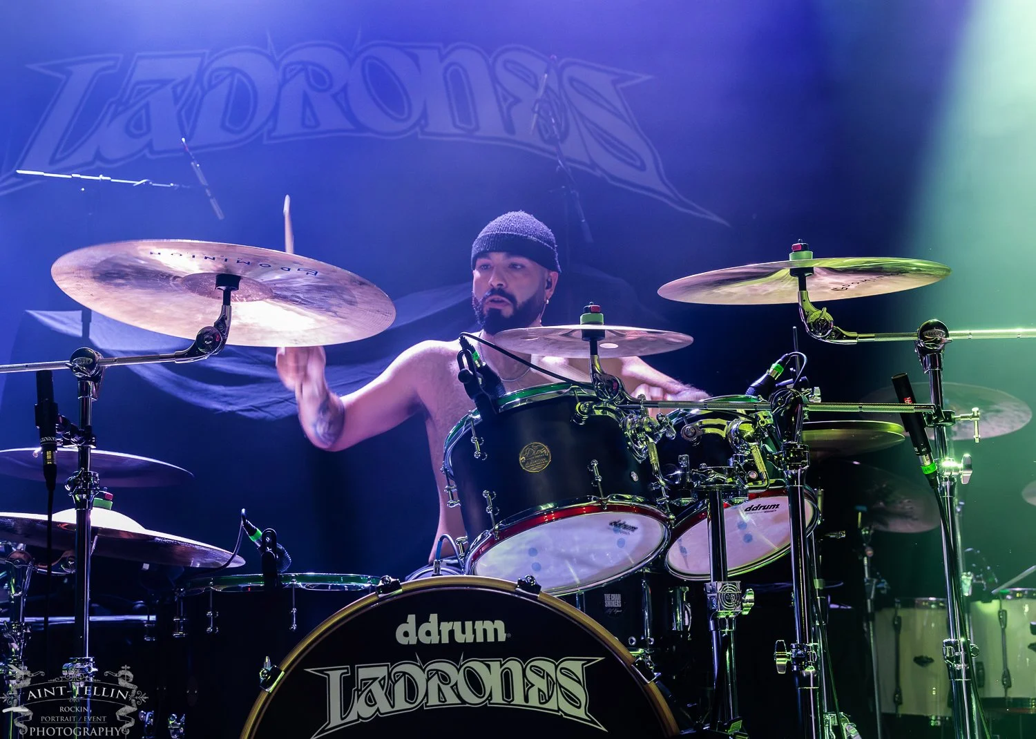 Ladrones irving 26A9505-Enhanced-NR.jpg
