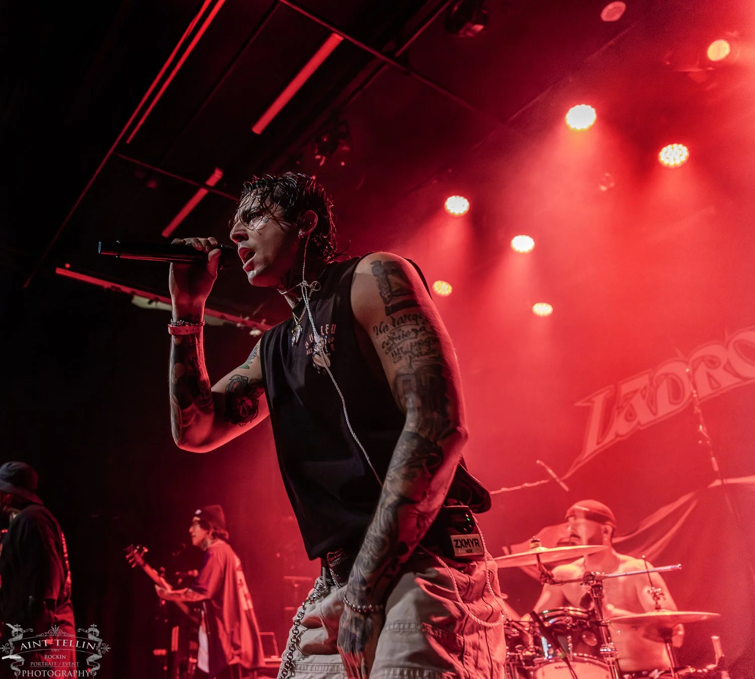 Ladrones irving 26A9527-Enhanced-NR.jpg