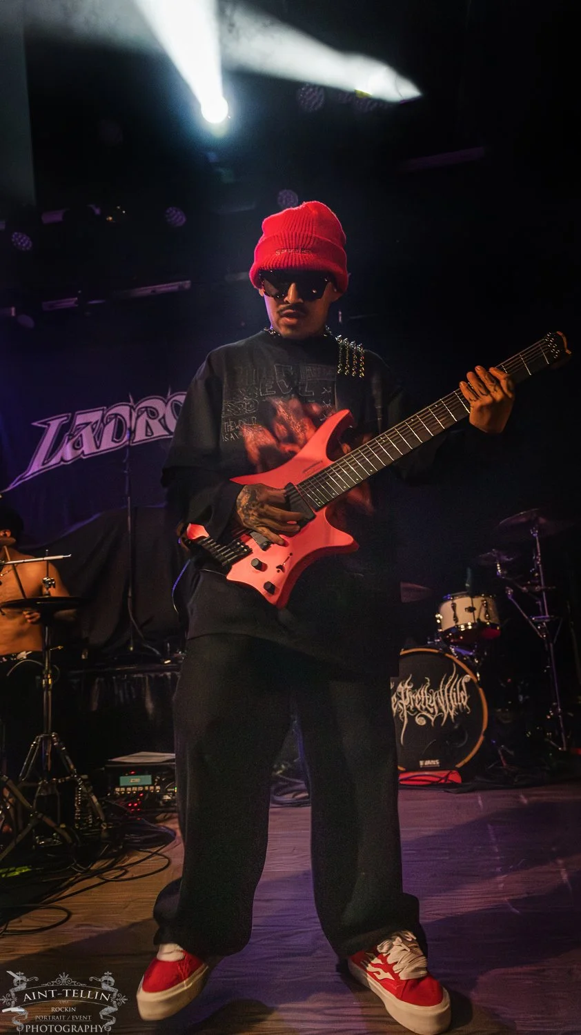 Ladrones irving 26A9534-Enhanced-NR.jpg