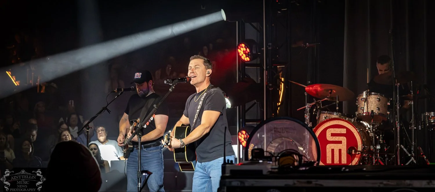 Scotty McCreery westbury 26A1593-Enhanced-NR.jpg