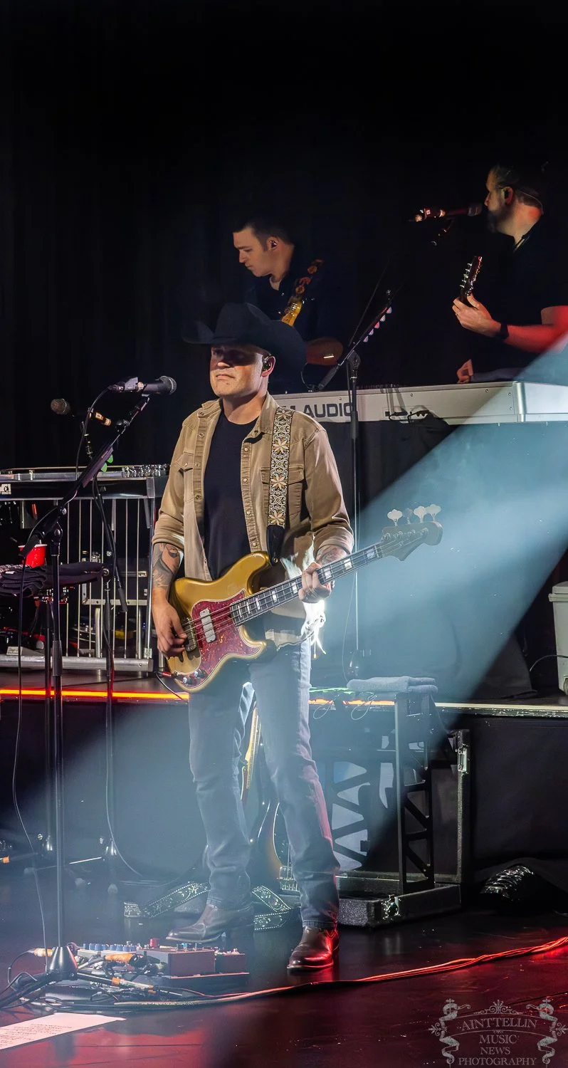 Scotty McCreery westbury 26A1603-Enhanced-NR.jpg