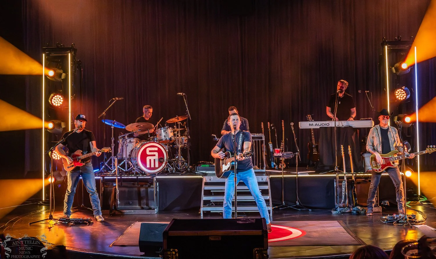 Scotty McCreery westbury 26A1654-Enhanced-NR.jpg