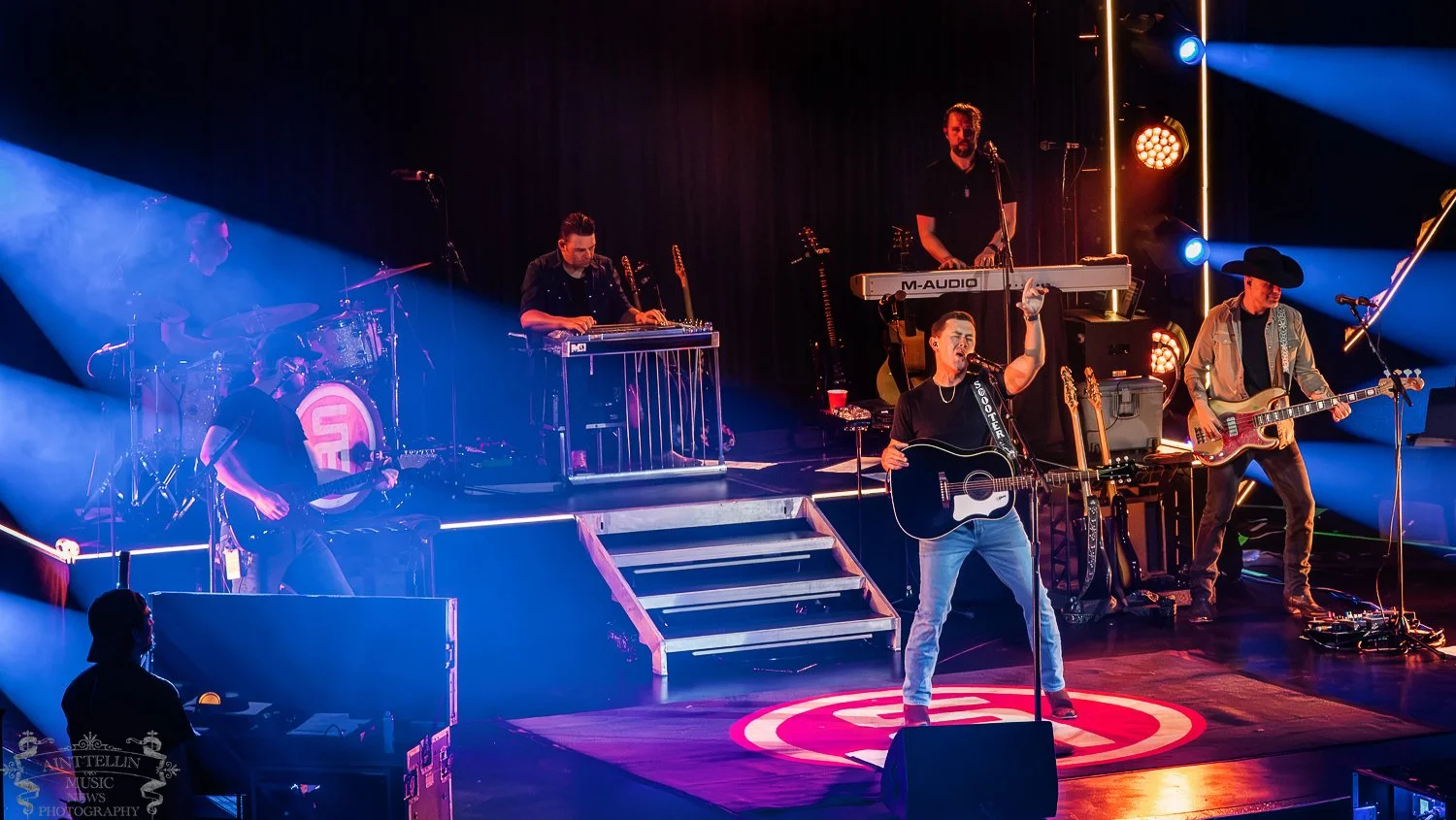 scotty McCreery westbury 26A1674-Enhanced-NR.jpg