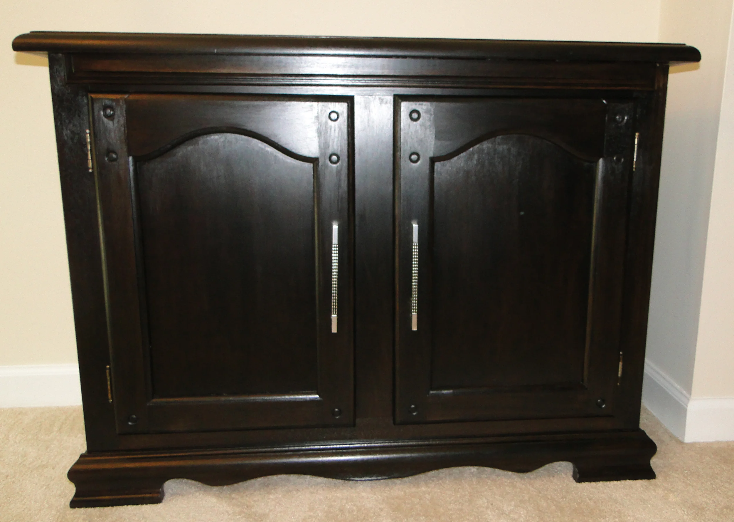 After front house carpet.JPG