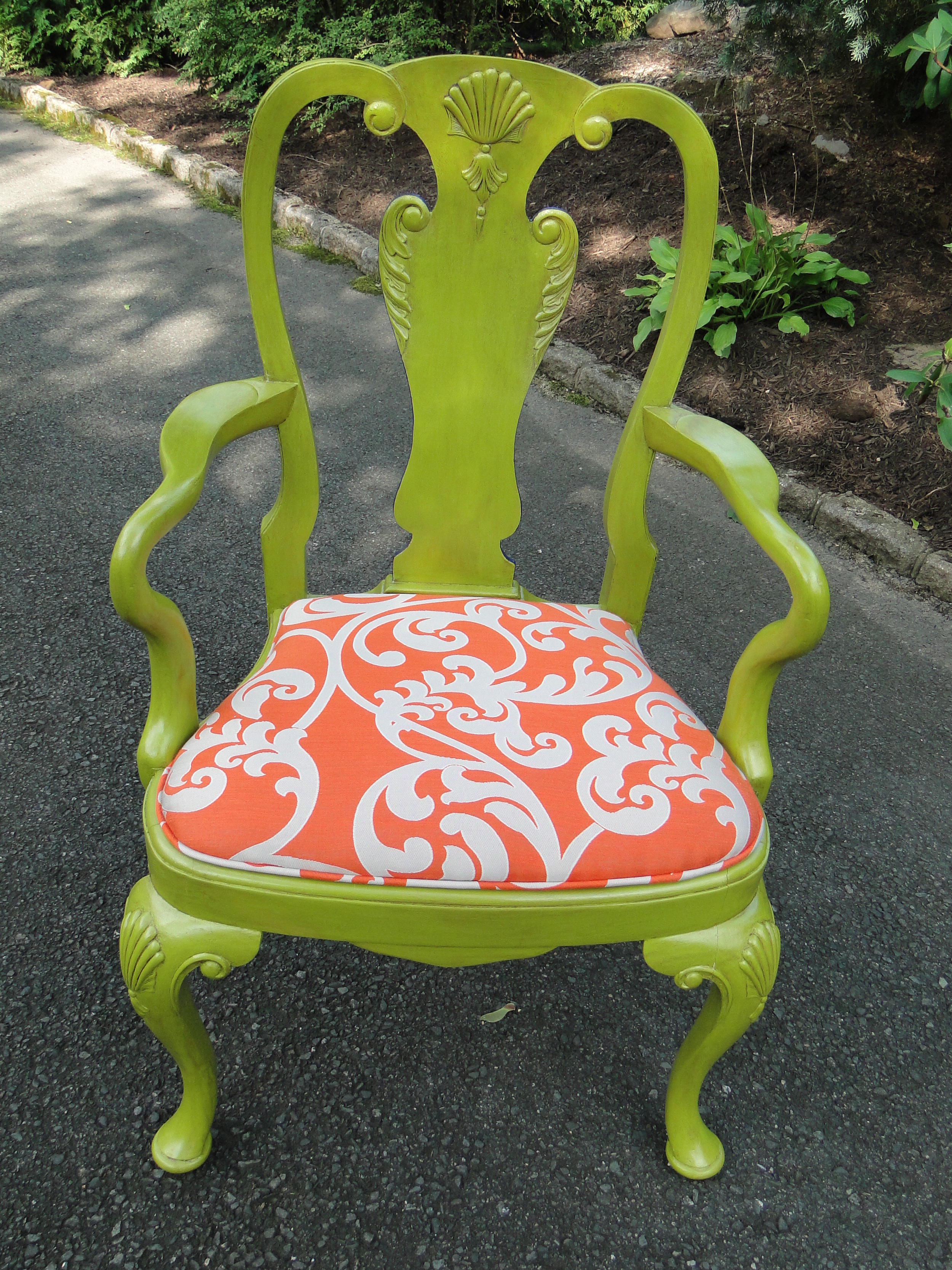 Front view of completed chair